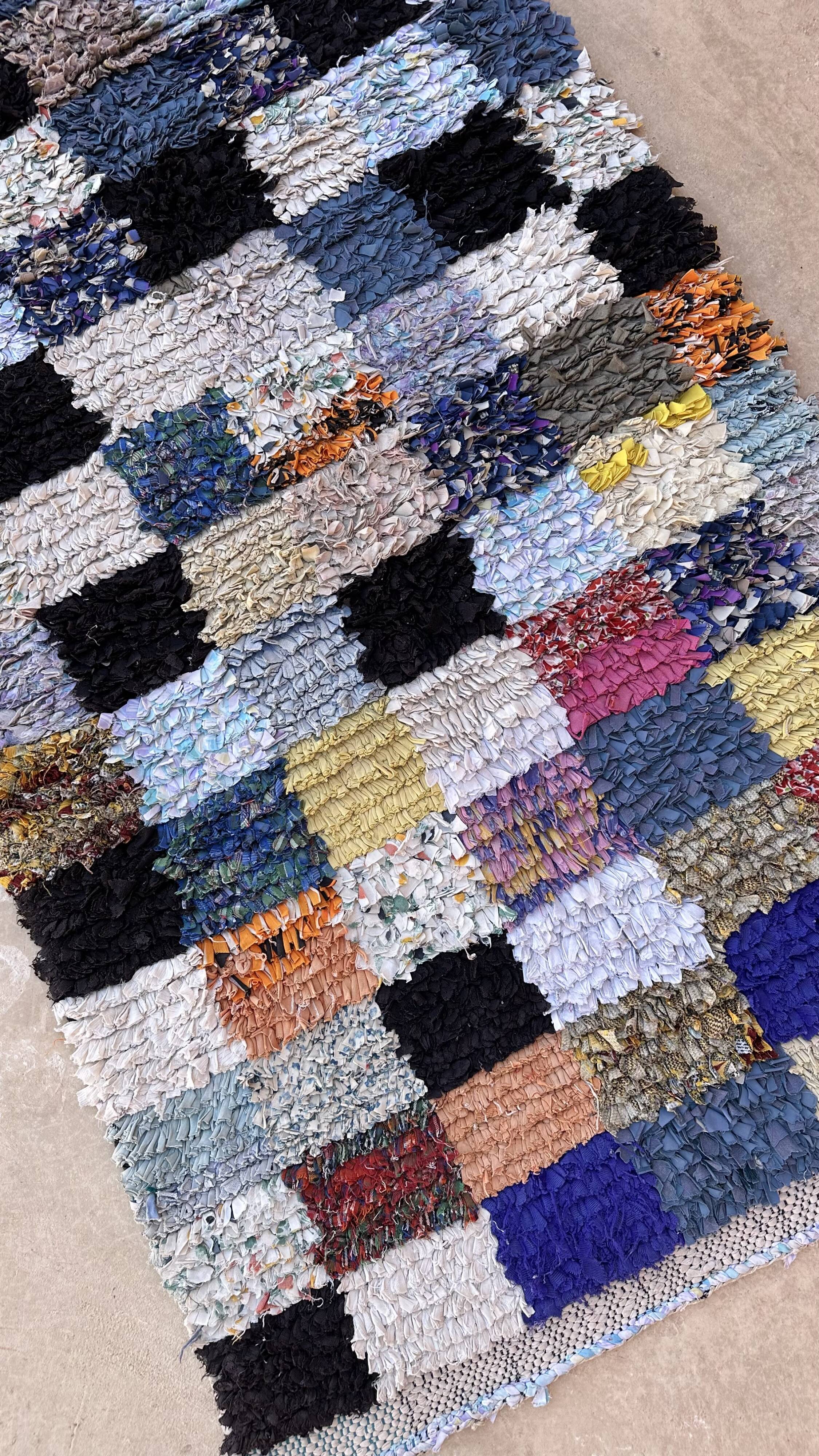 Colorful Boucherouite Moroccan rug - 87 x 152 cm