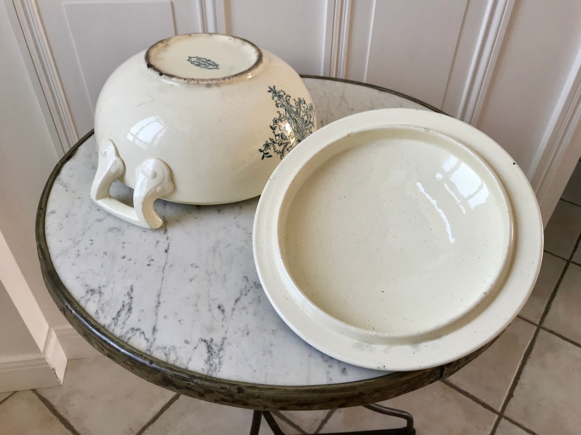 tureen in Iron Earth Salins model "Alhambra" XIXth