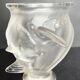 Vase en cristal dépoli Lalique