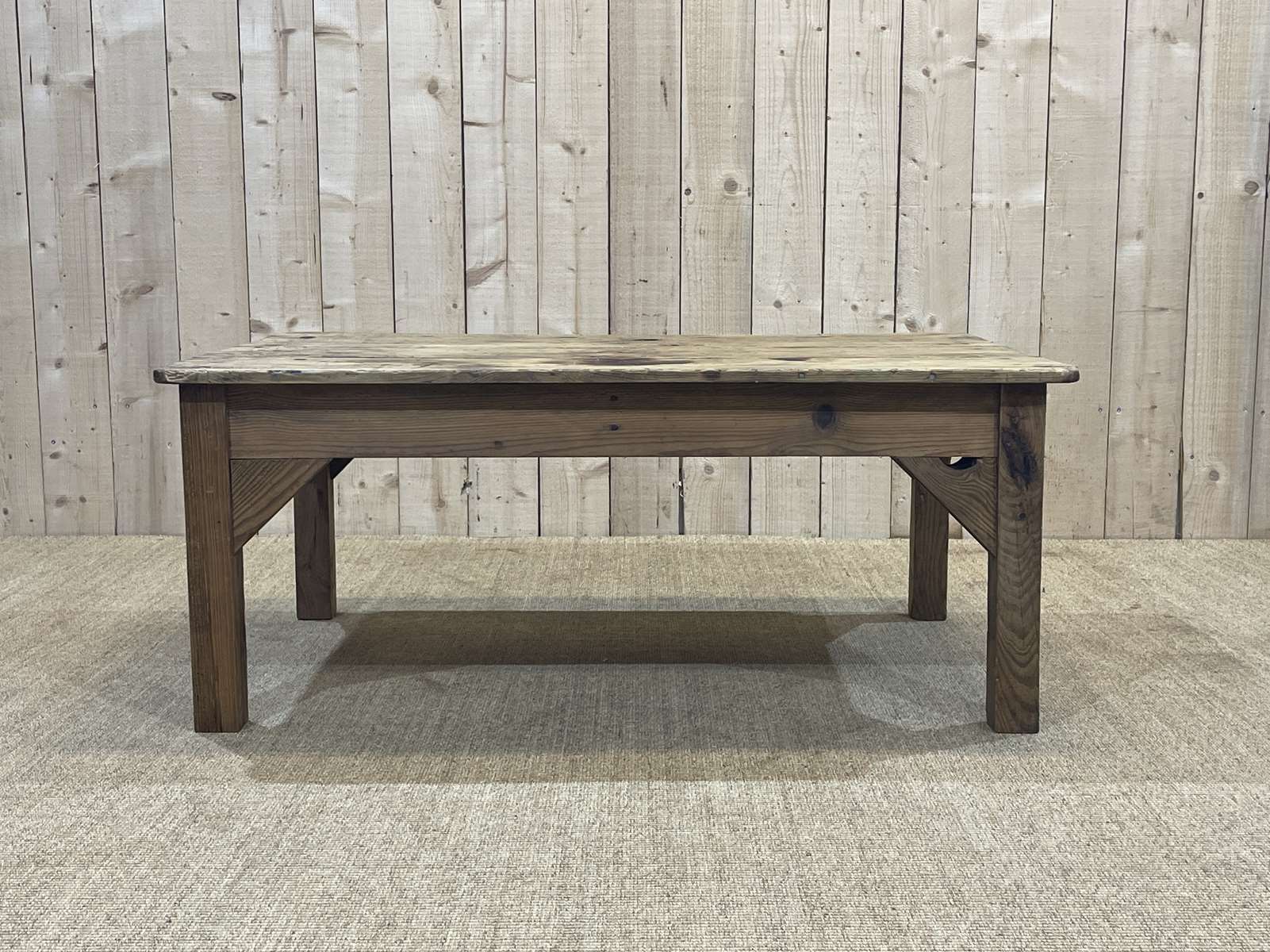 Coffee table in fir early XXth