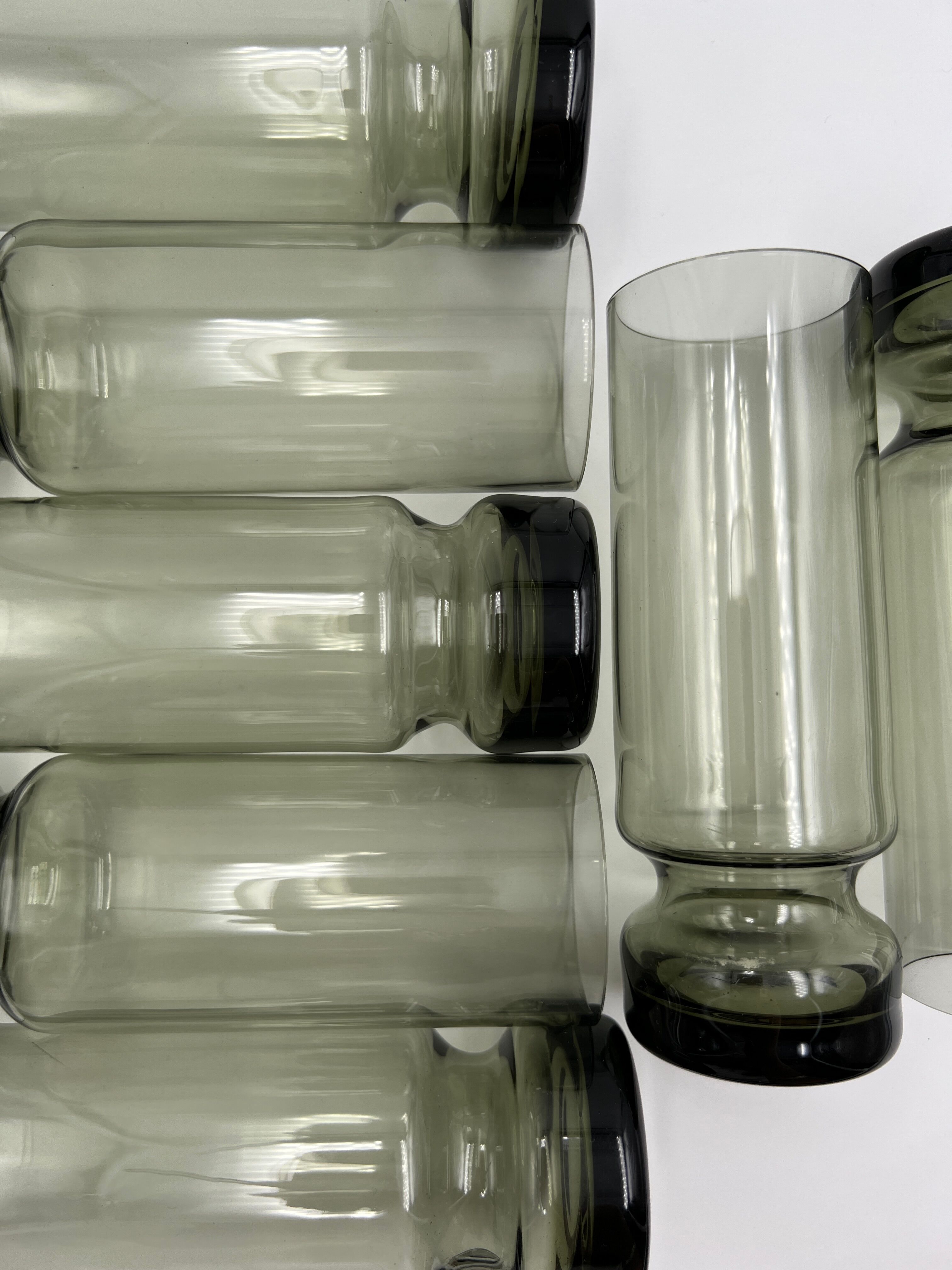Lot de 7 verres à eau fumés