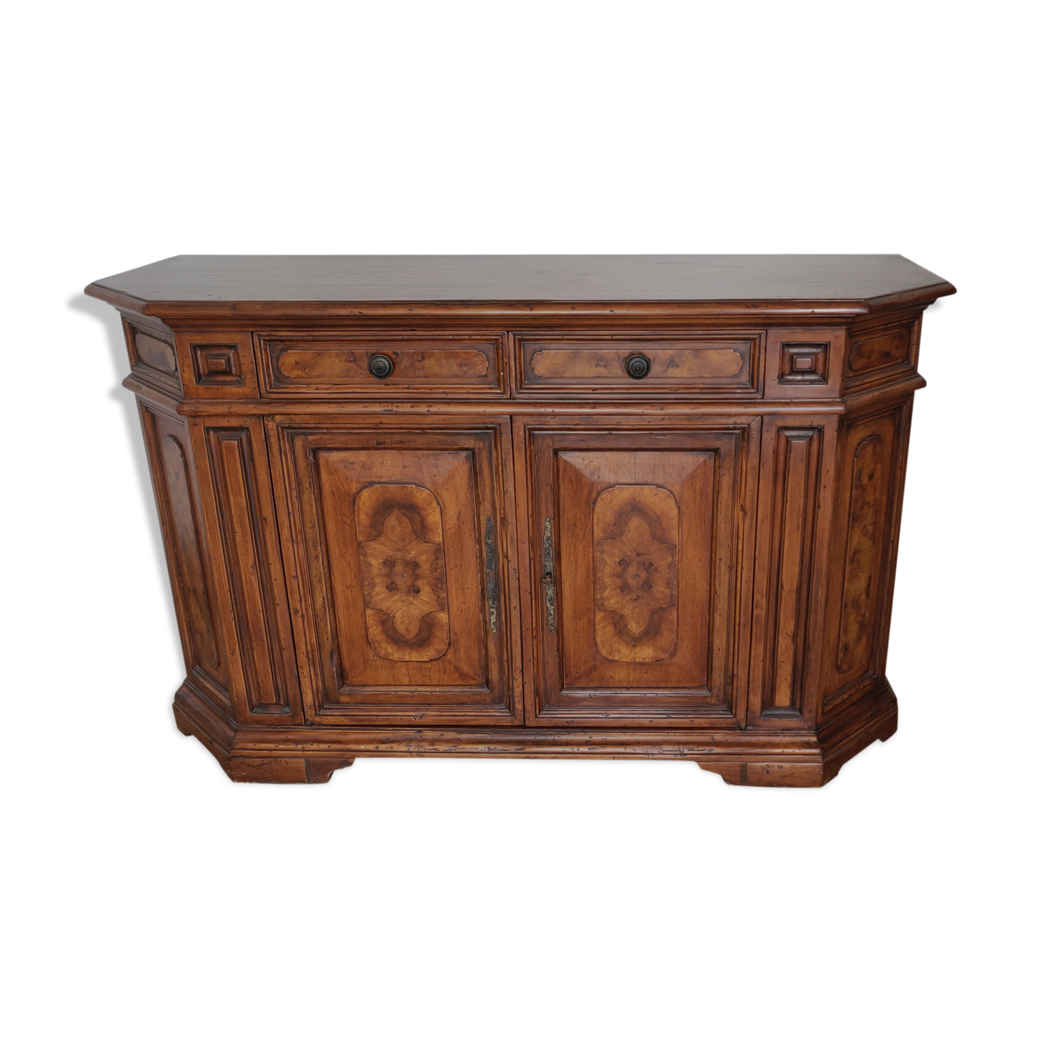 2-door walnut buffet Tonges