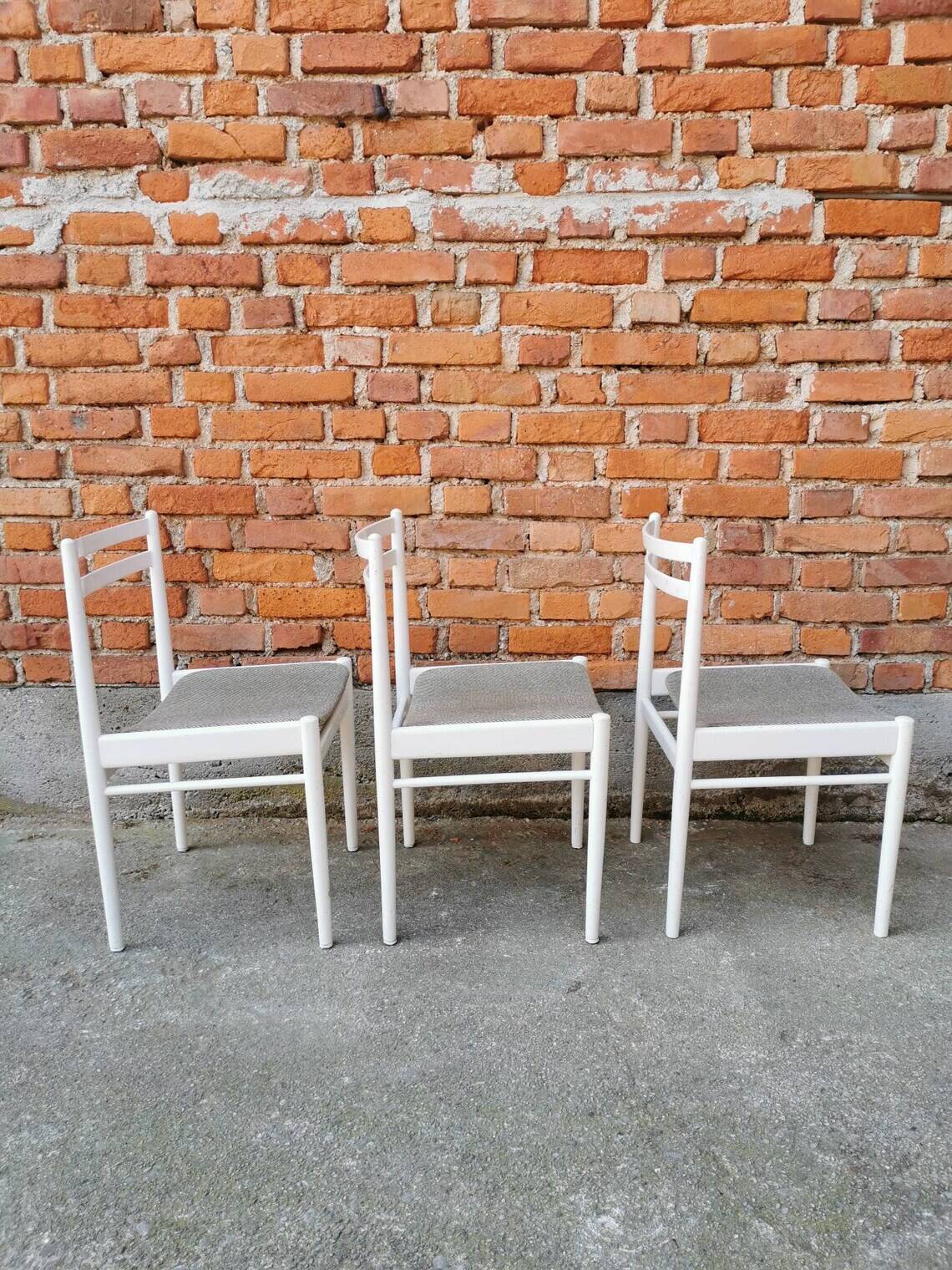 Ensemble de 3 chaises vintage stol kamnik en bois blanc : design scandinave des années 1970