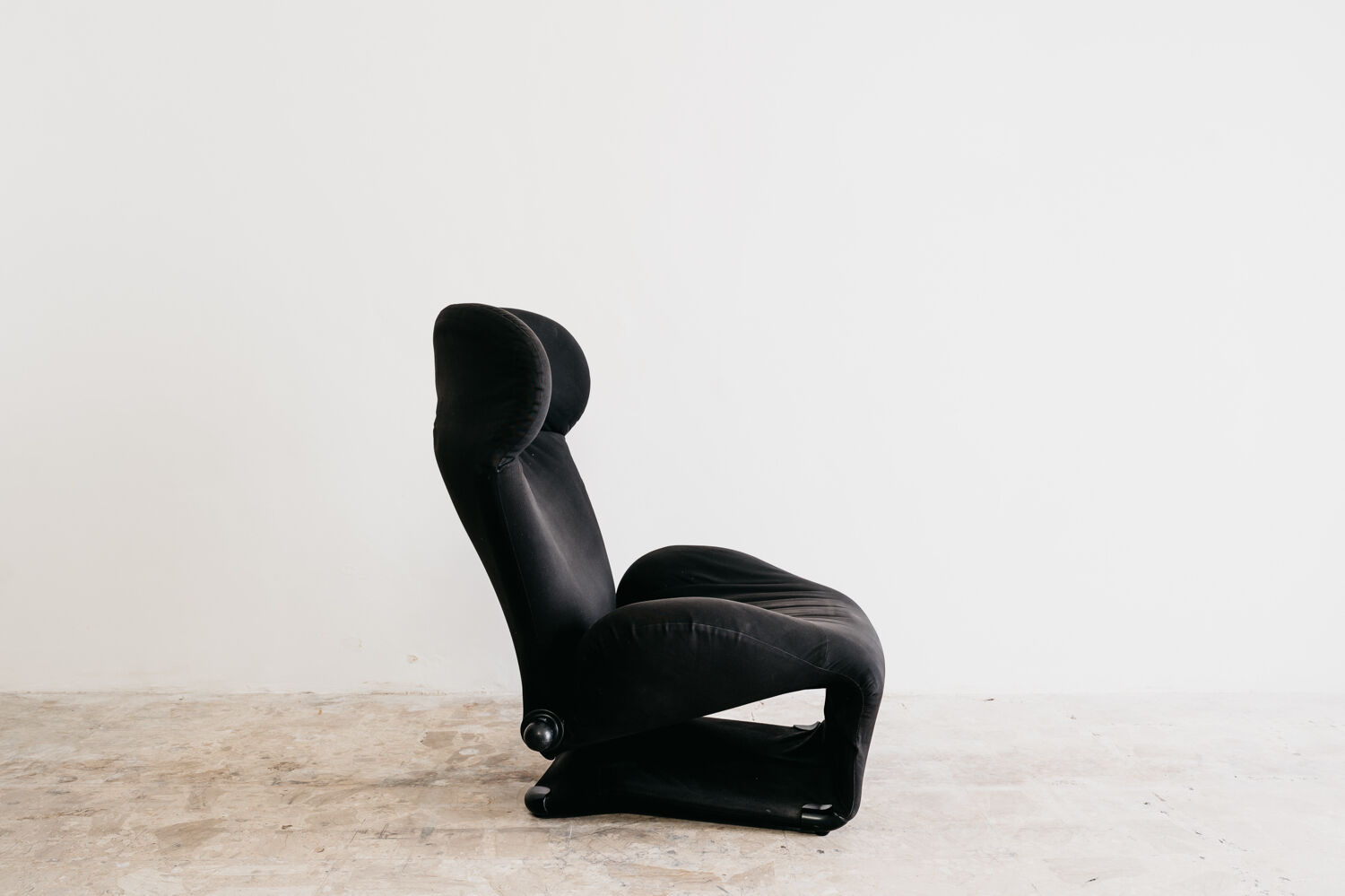 Wink lounge chair by Toshiyuki Kita for Cassina, 1980s