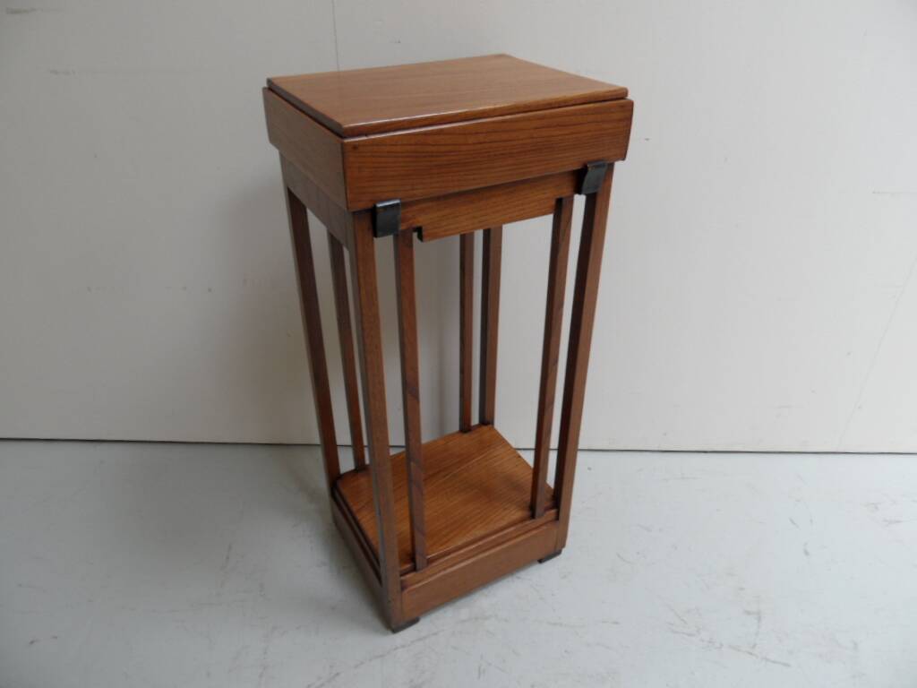 Art Deco sidetable  console table