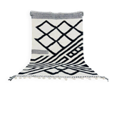 Handmade black and white traditional Moroccan kilim rug size 150x250.