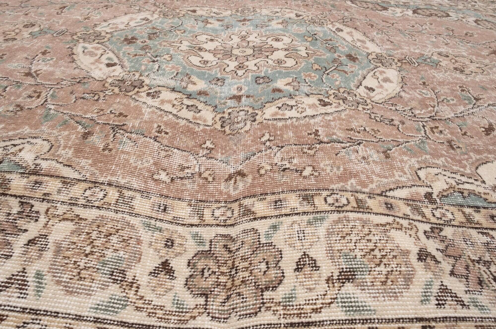 Vintage Turkish handmade rug 159x257 cm