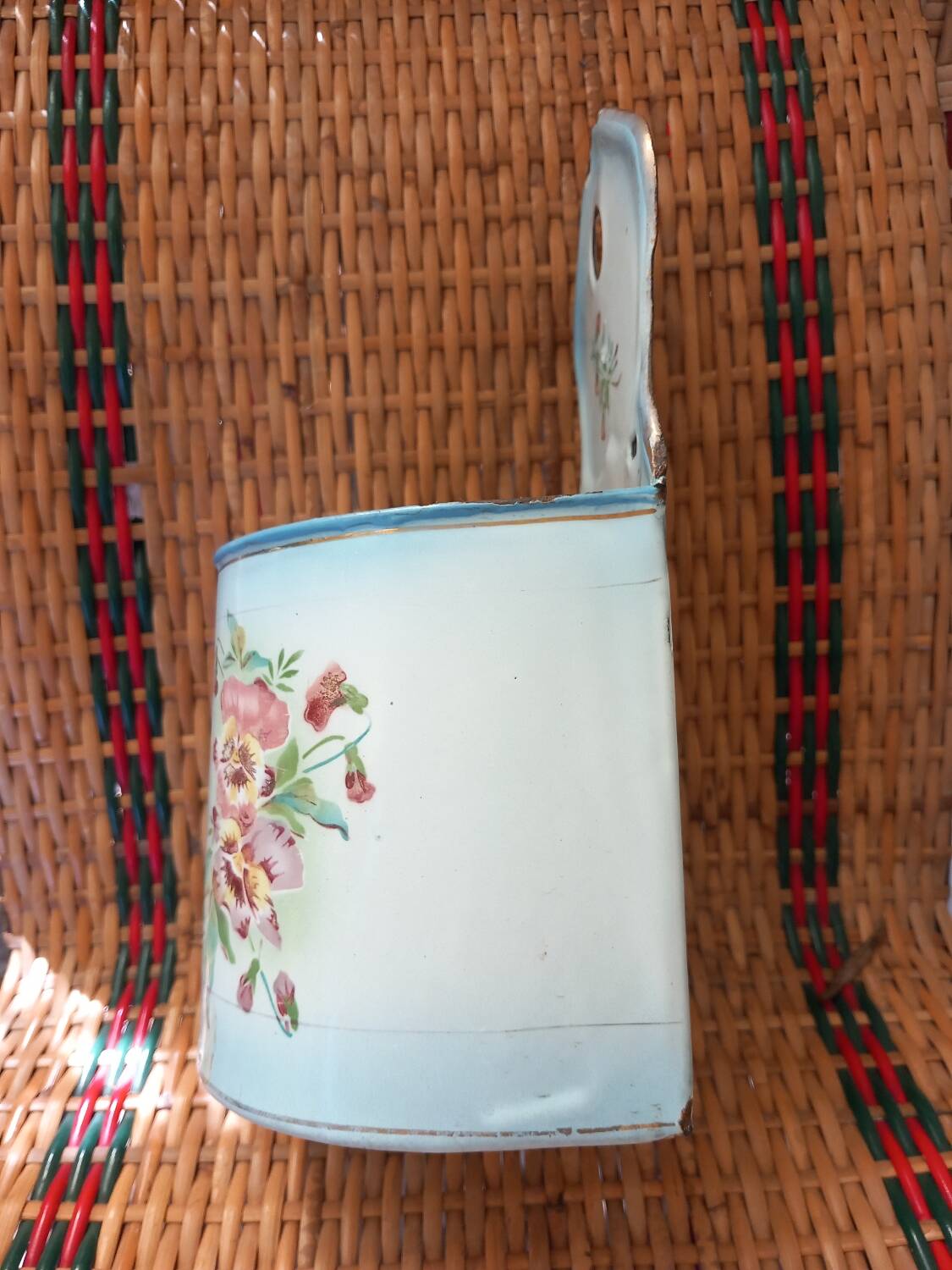 Enameled sheet salt box