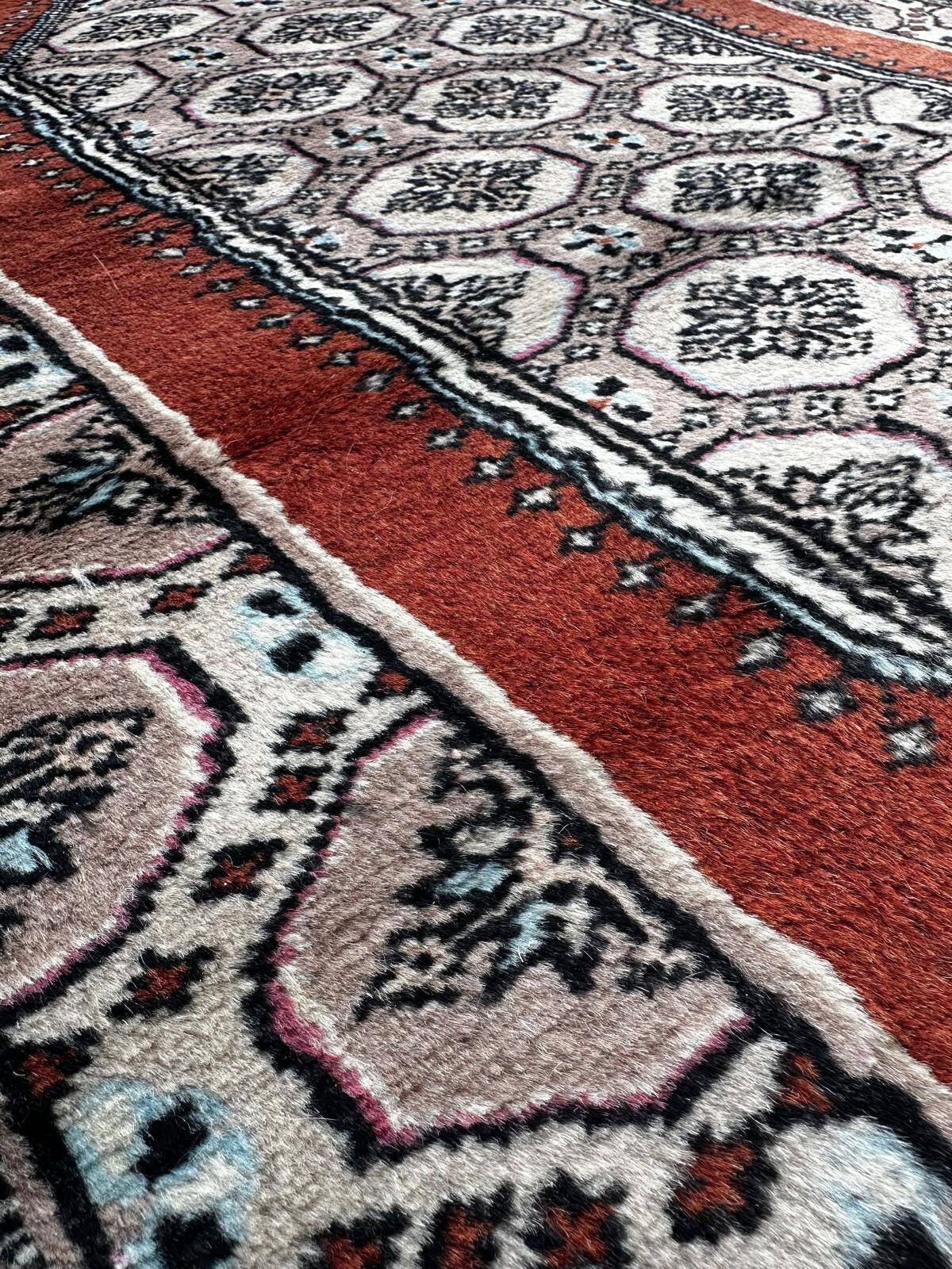 Handmade Pakistani rug 120cm x 200cm