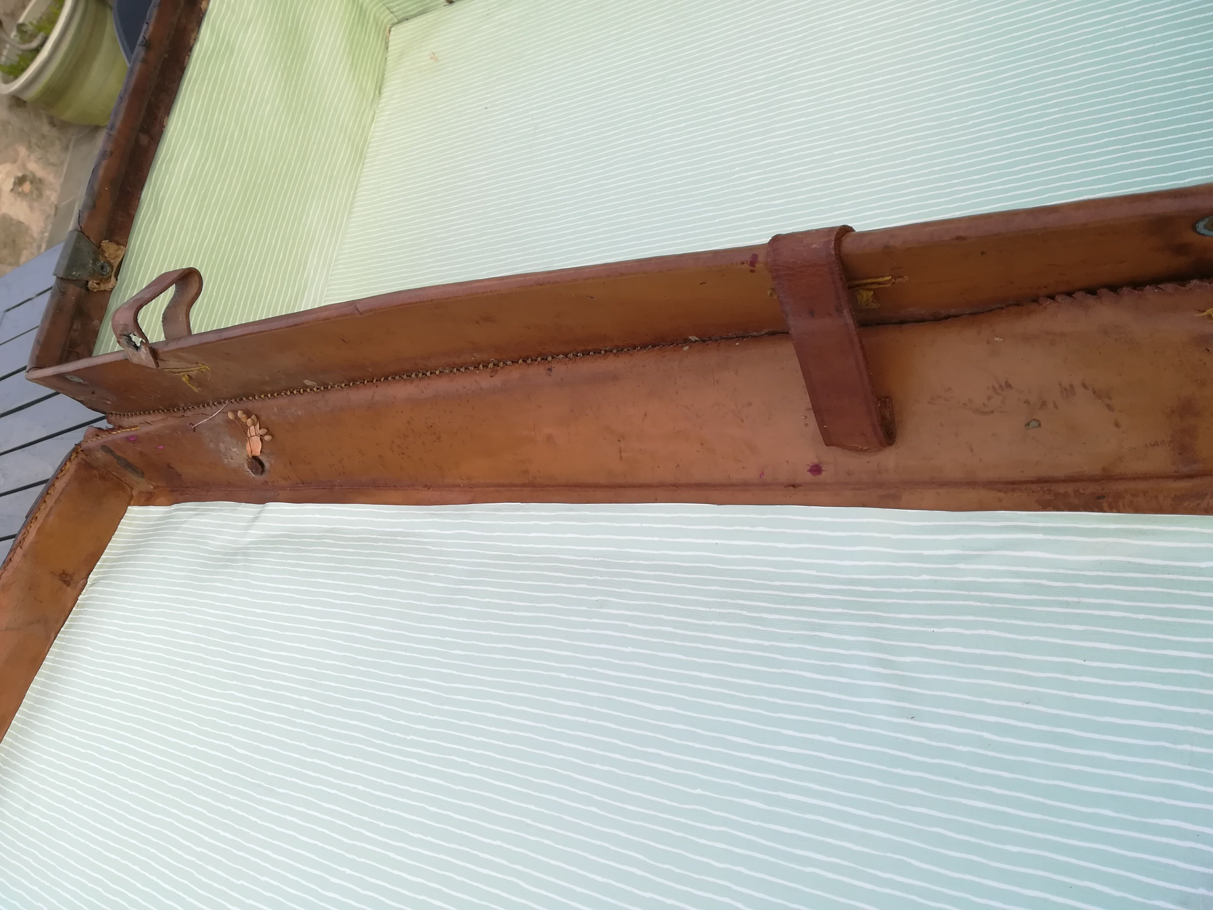 Valise ancienne en cuir