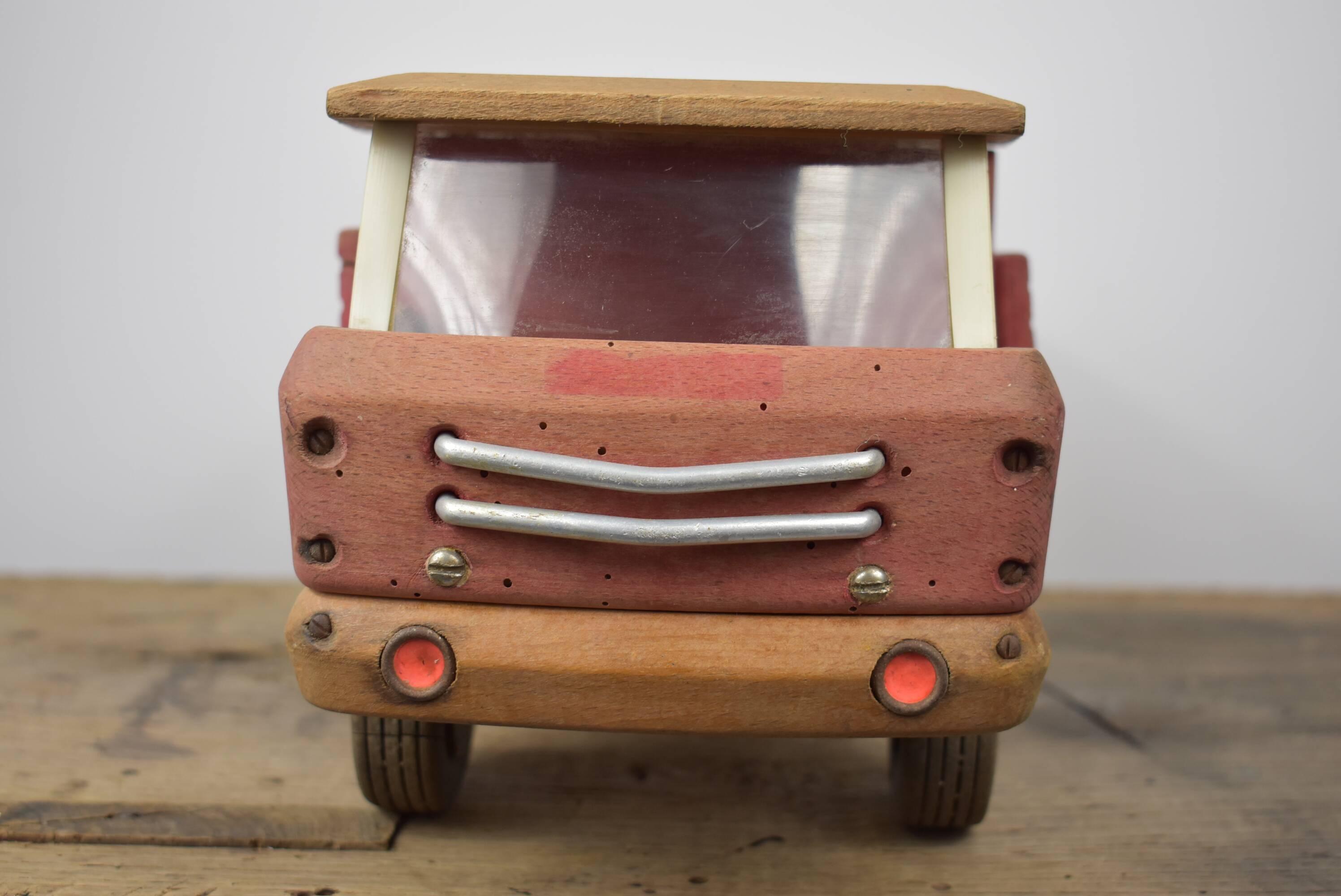 vintage wooden dejou truck