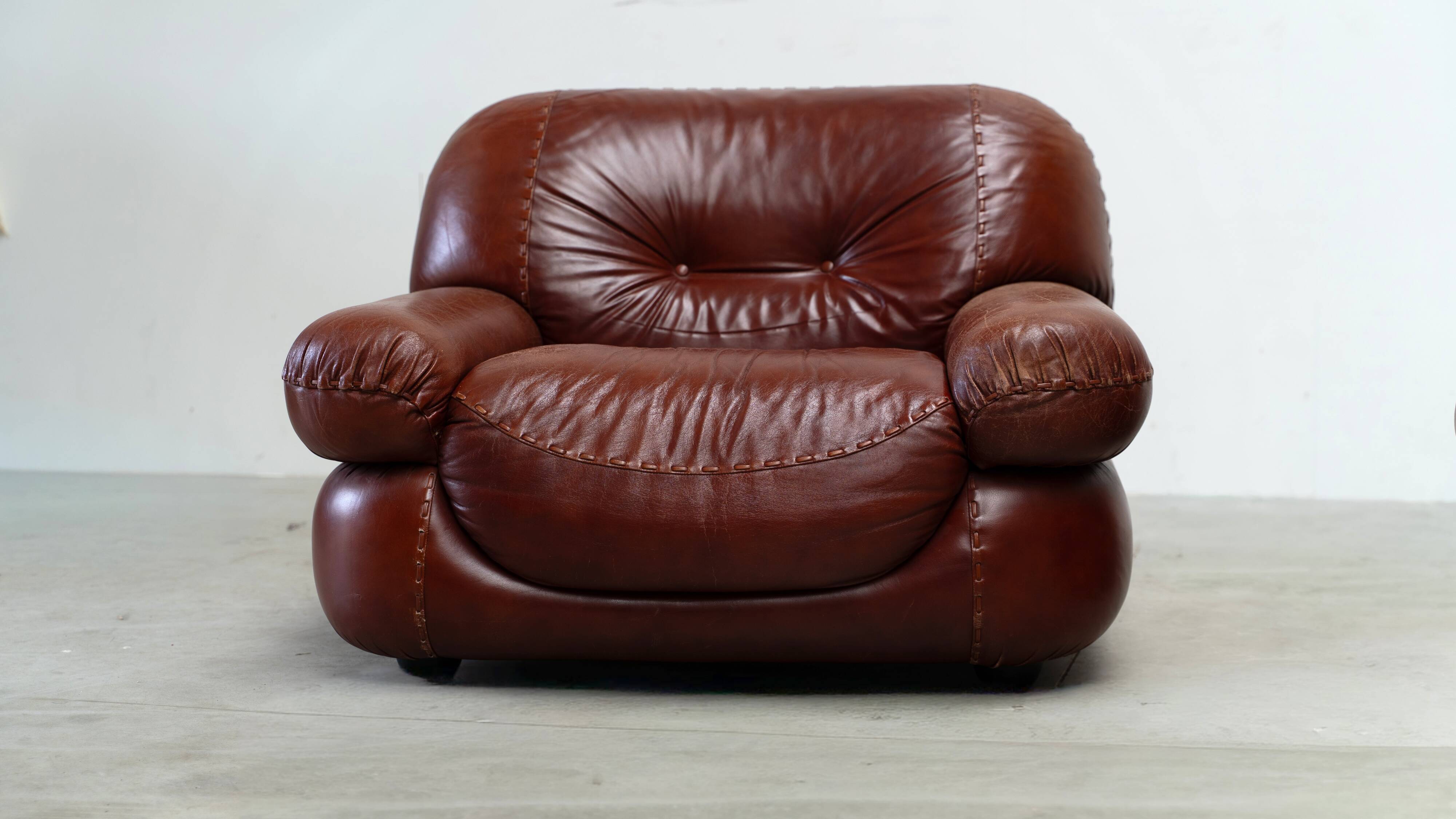 Ensemble de deux fauteuils lounge en cuir Sapporo par Mobil Girgi