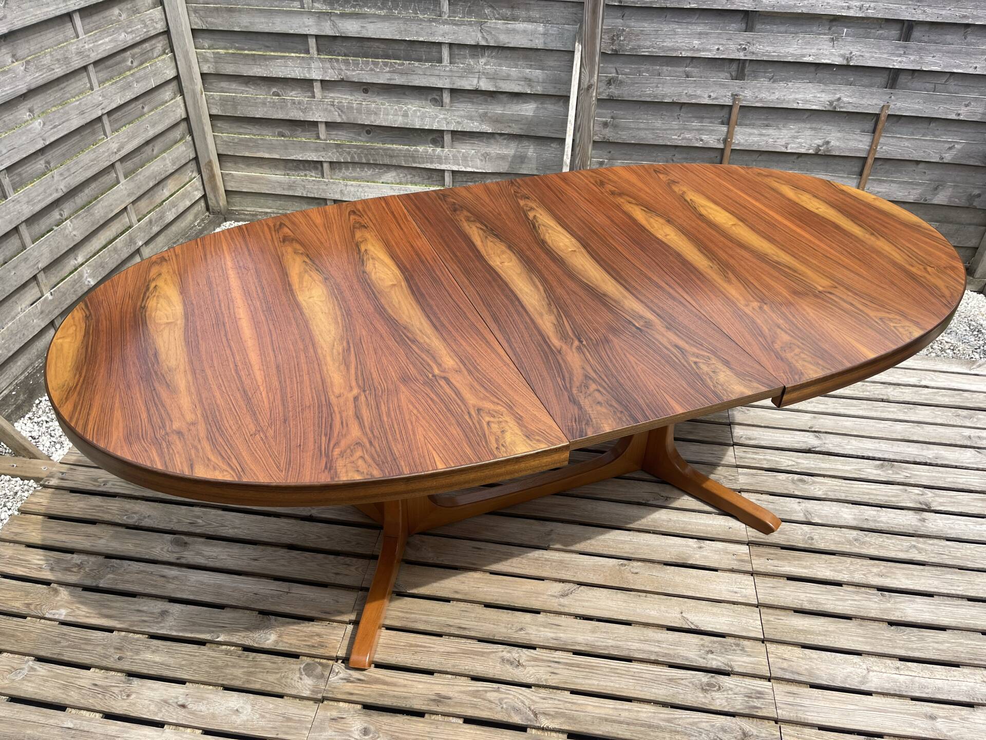 Oval table Baumann, two extensions, rosewood top.