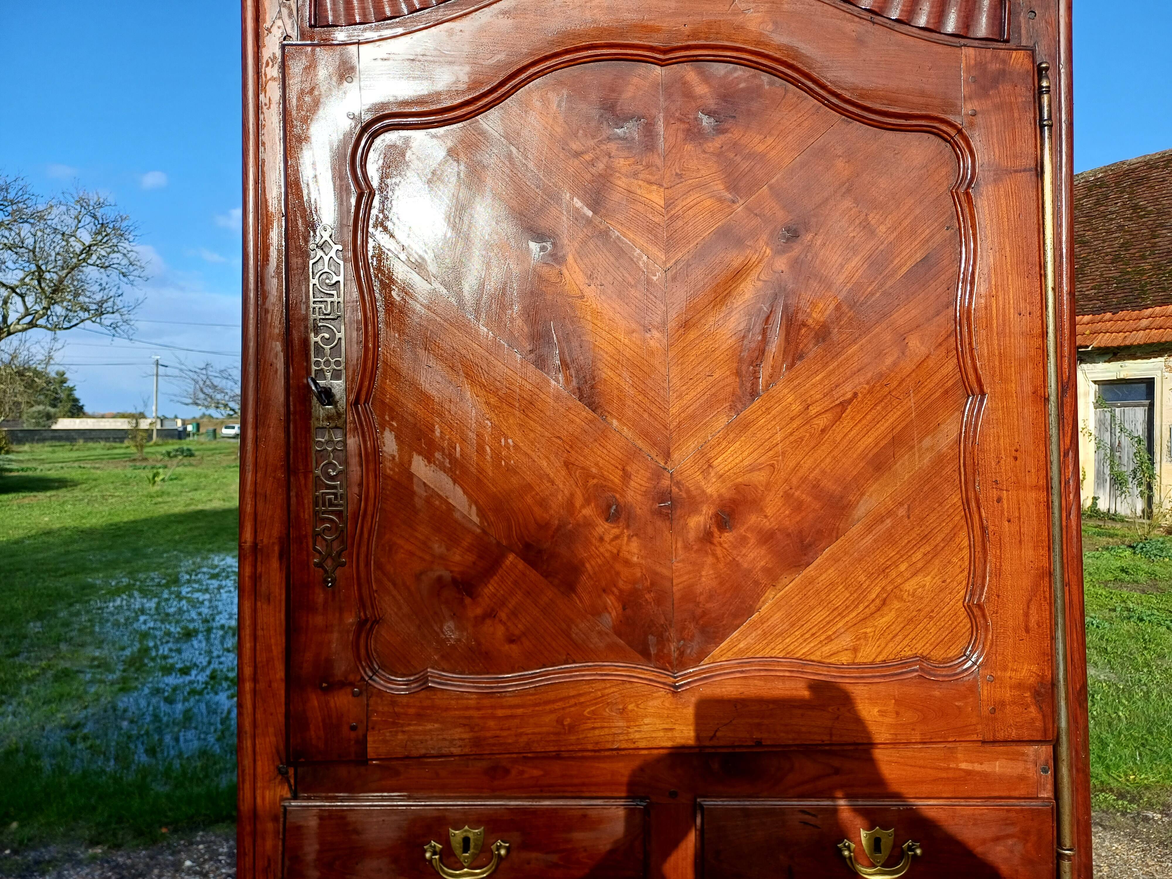 19th century walnut wardrobe with 2 doors and 2 drawers