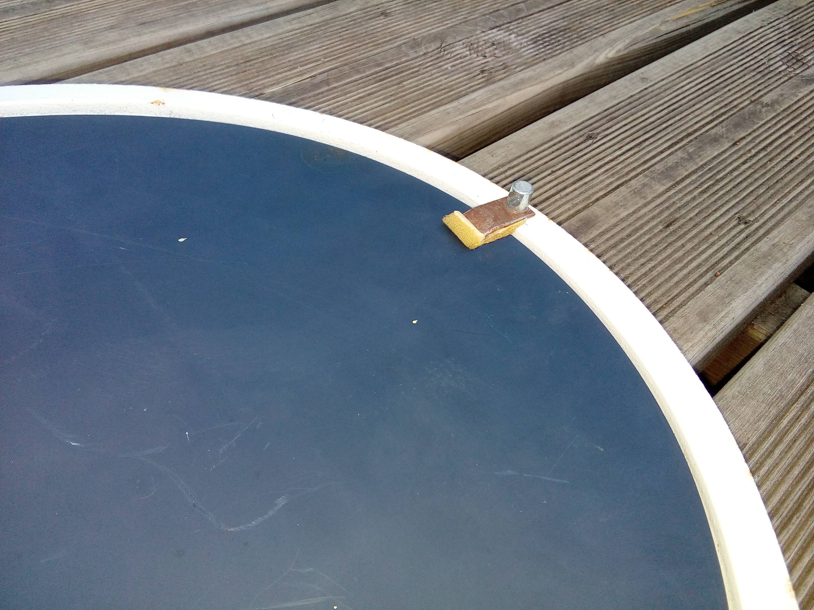 50x40 cm enamelled cast oval mirror