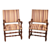 paire de fauteuils d'époque Louis XIII en noyer - 17° siècle