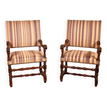 pair of Louis XIII period walnut armchairs - 17th century