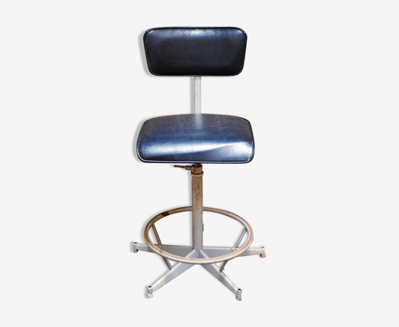 Chaise industrielle pivotante