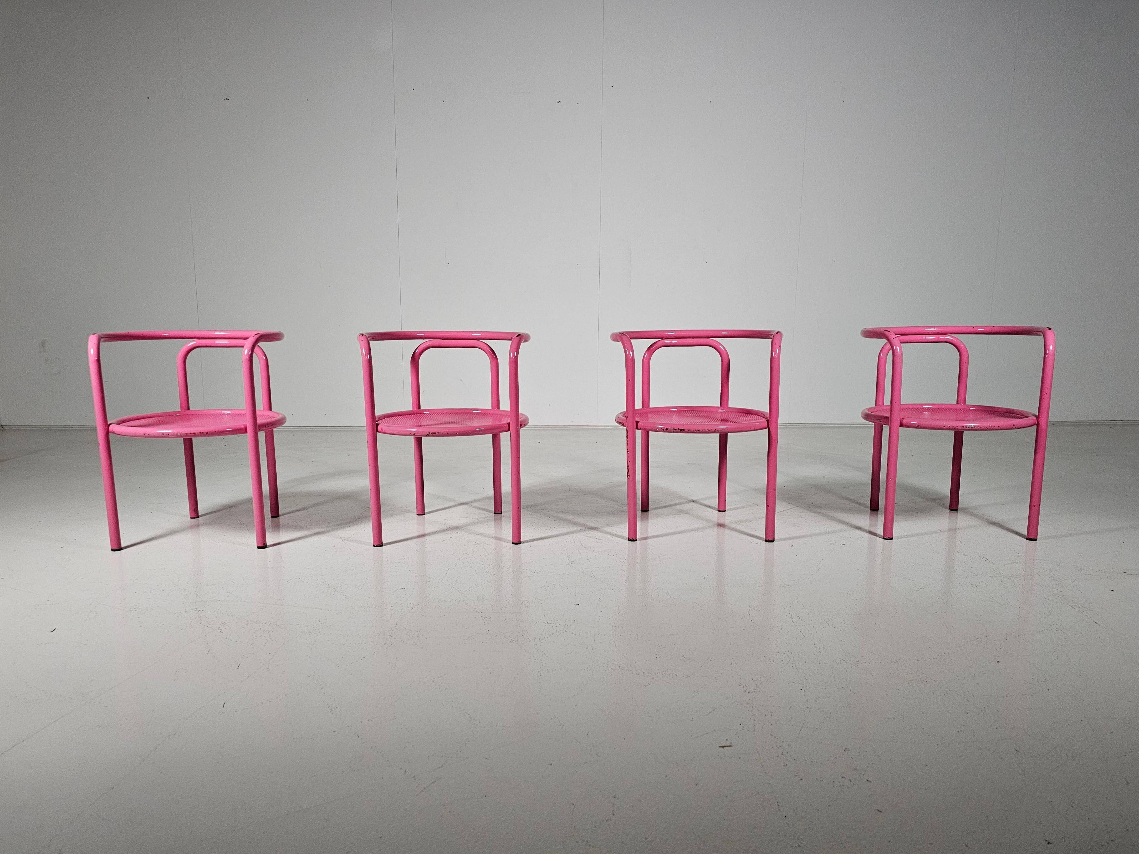 Set of 4 pink Locus Solus chairs by Gae Aulenti for Poltronova, 1960s.