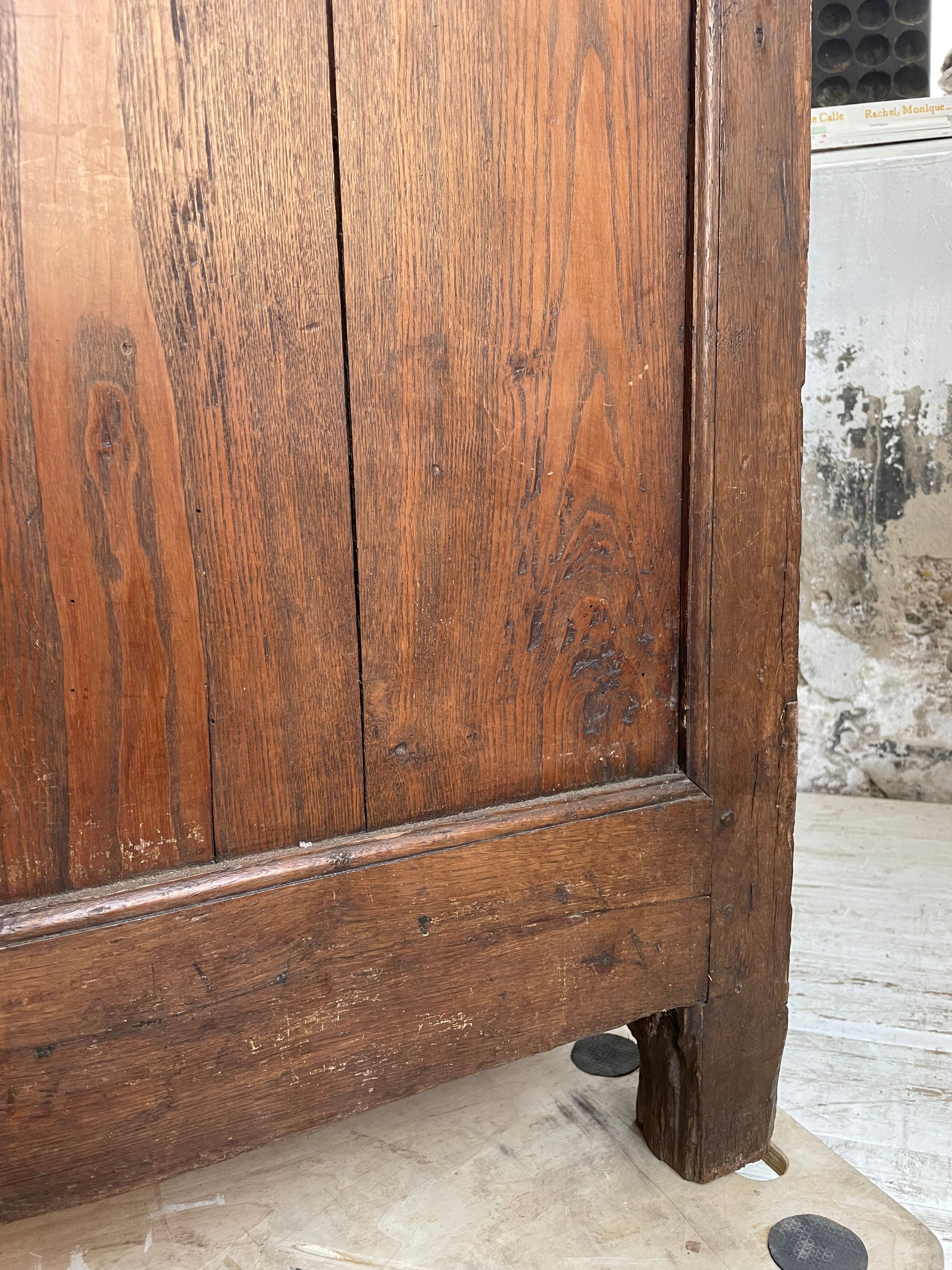 Savoyard solid oak cabinet XVIIIth