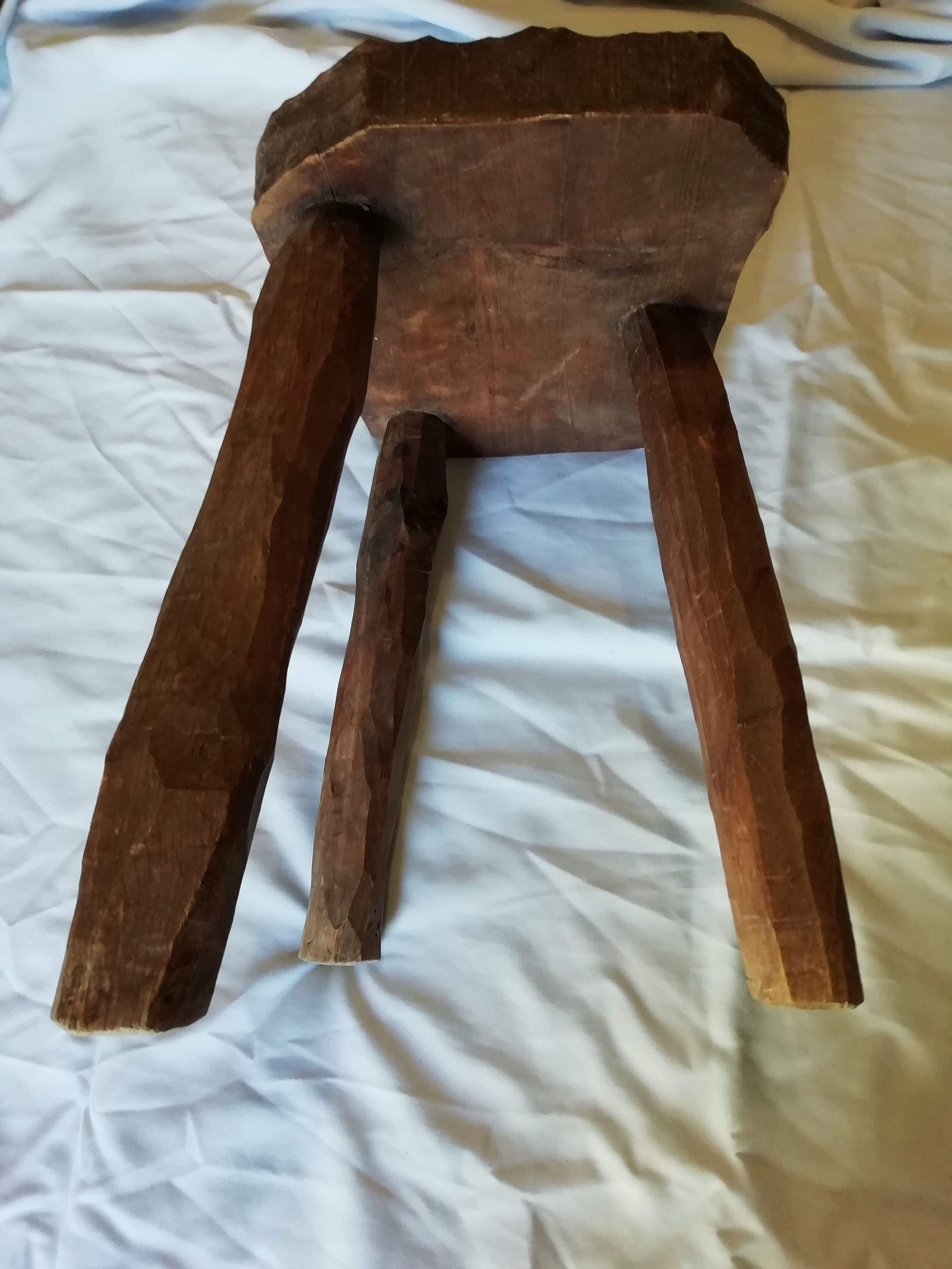 Tabouret de ferme en bois massif