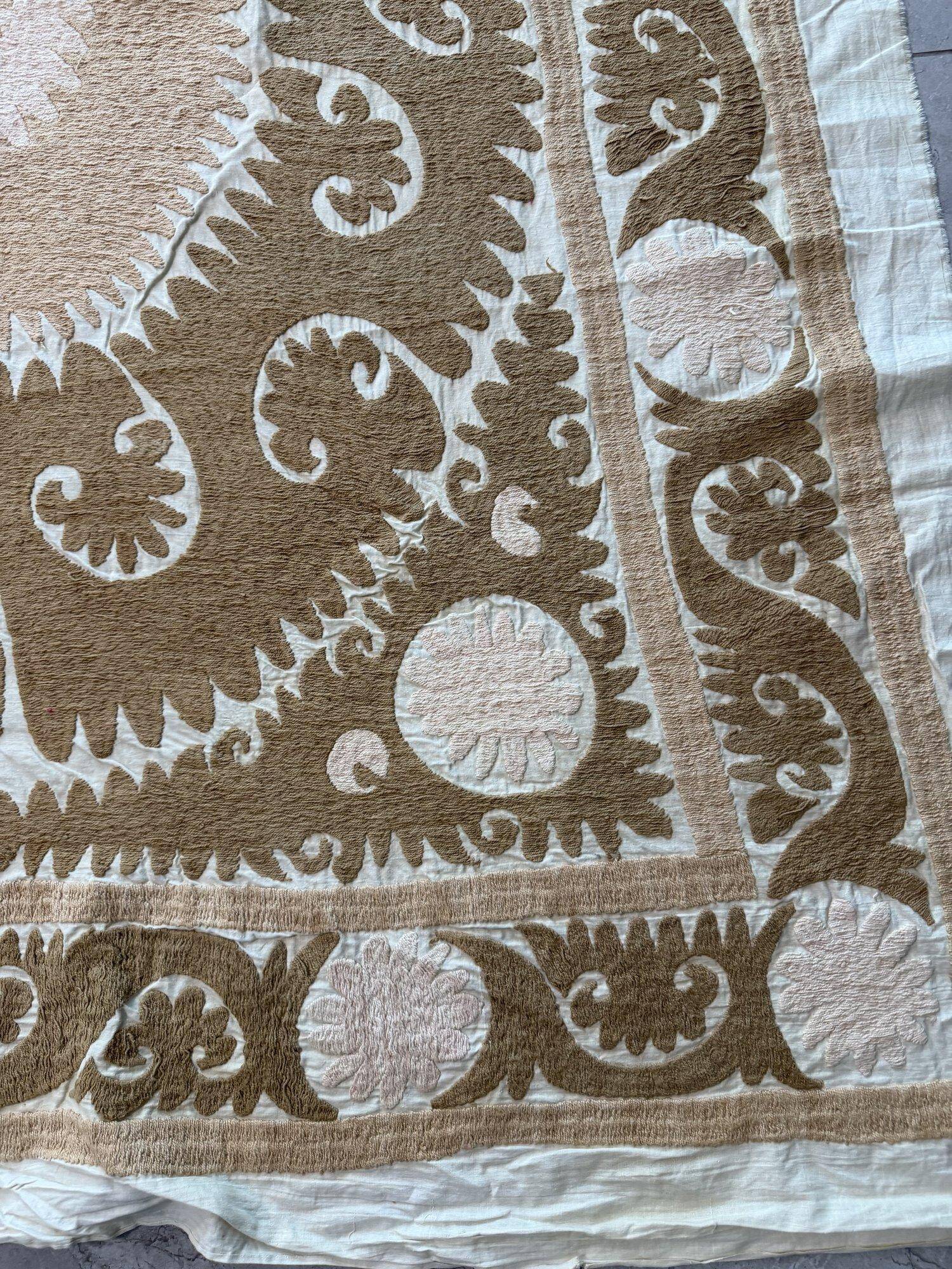 Vintage hand-embroidered tablecloth 144x170 cm