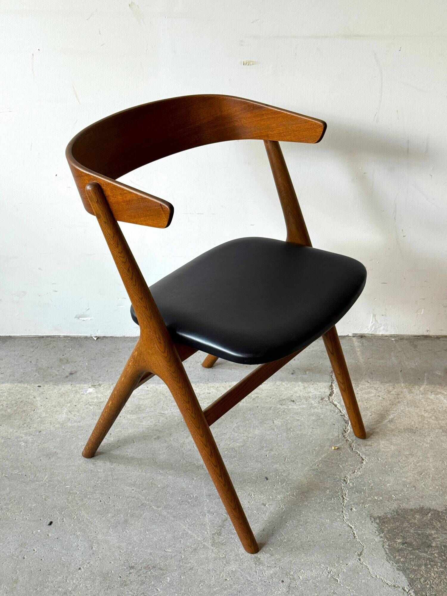 Chaise n° 9, Danemark, années 1950, style moderne du milieu du XXe siècle
