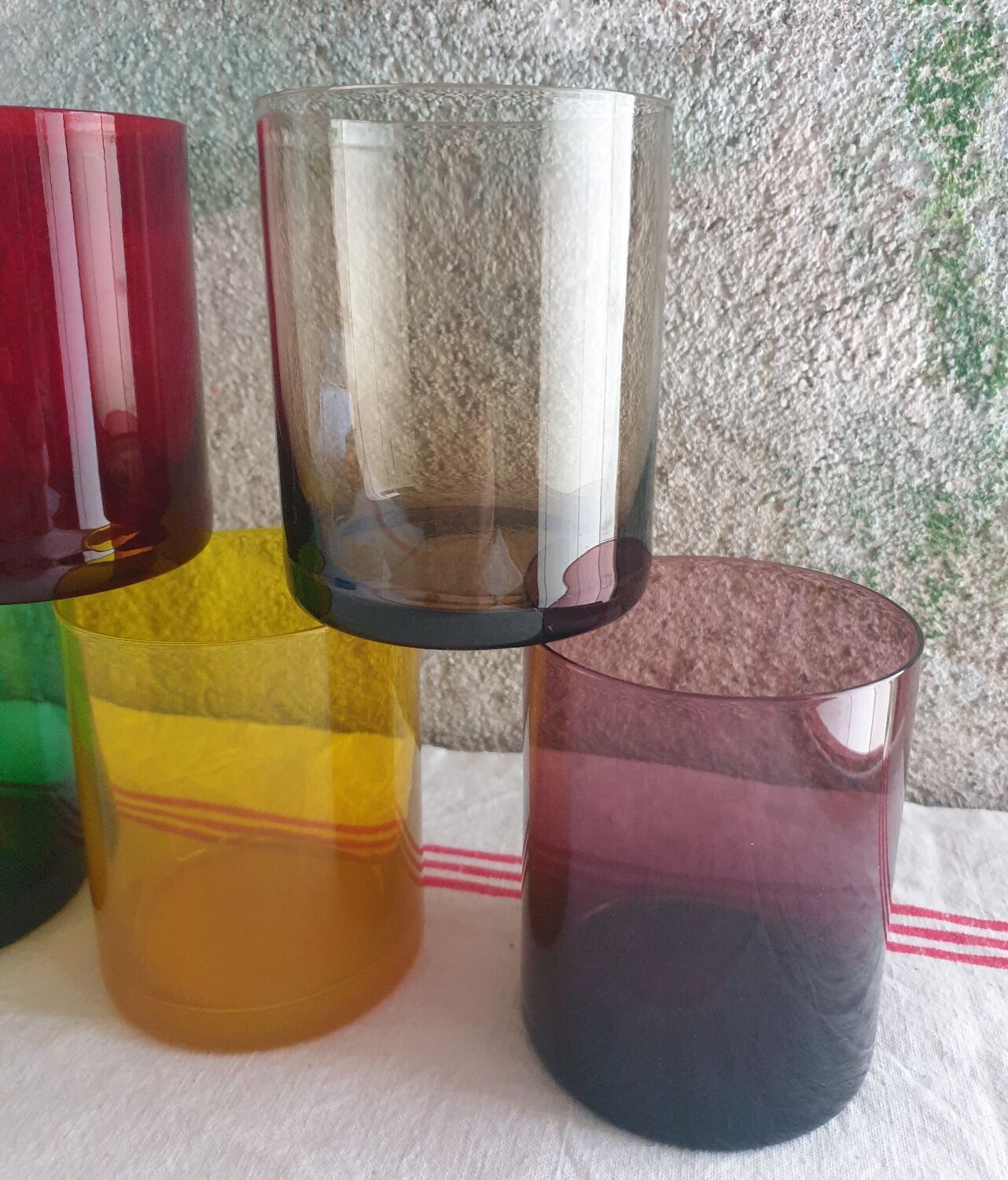 Set of 5 colored mouth-blown glasses 70's