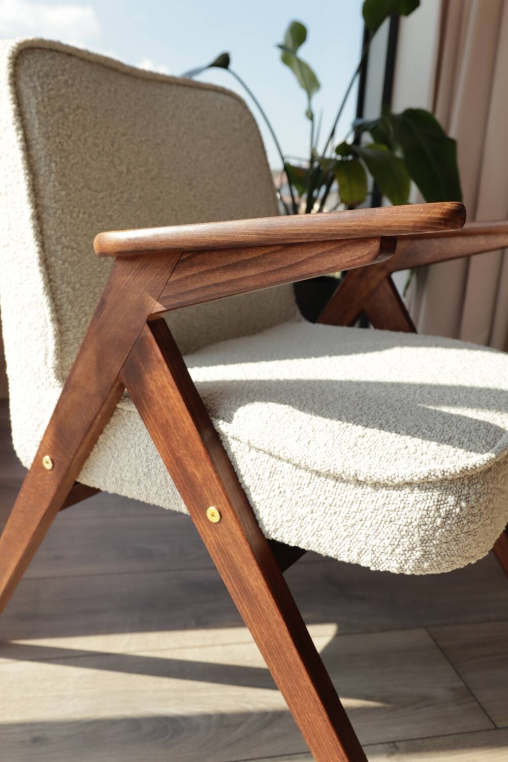 Off-white boucle Scandinavian armchair by Chierowski