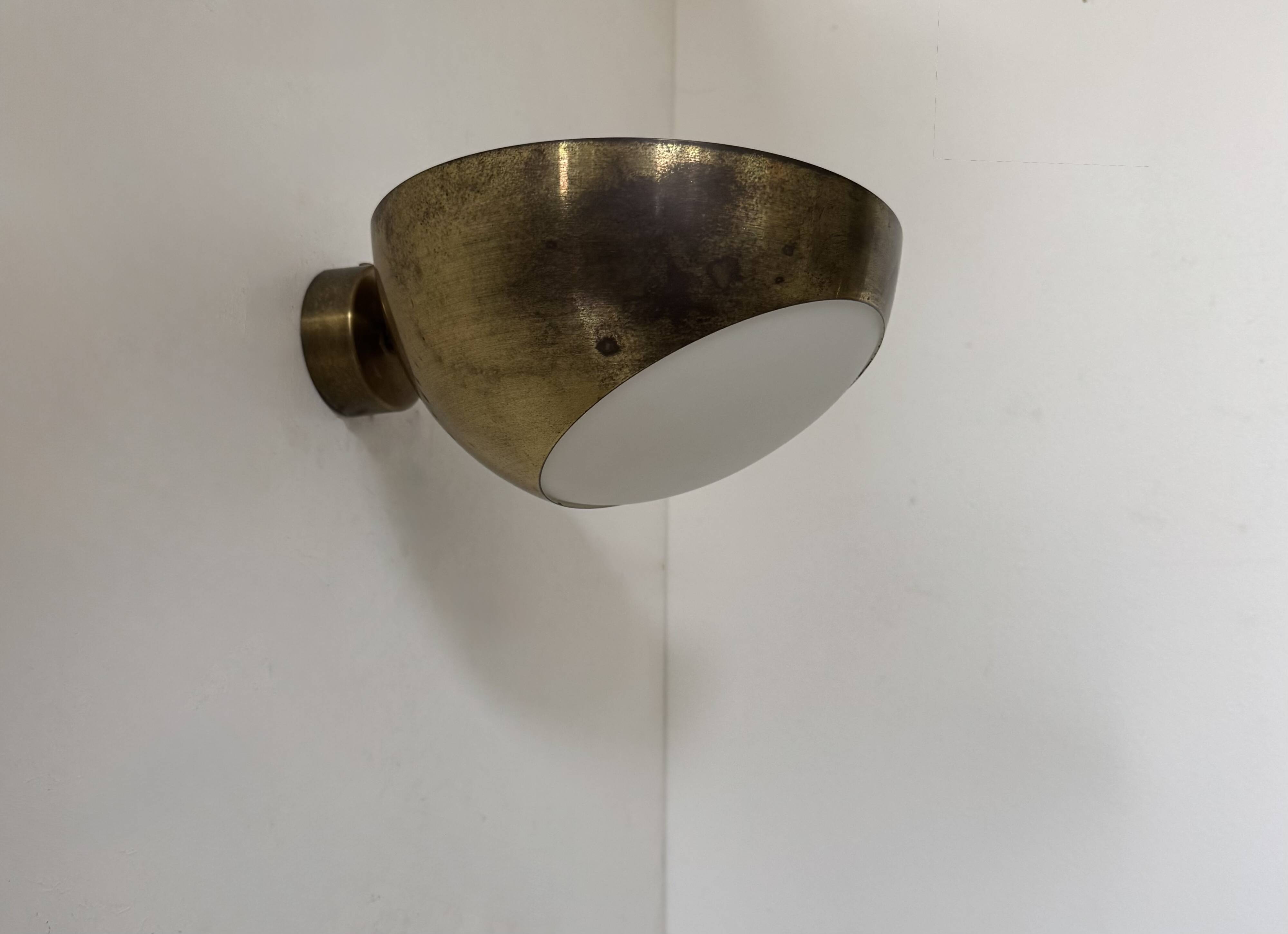 Paire d'appliques vintage laiton et verre, Italie 1960