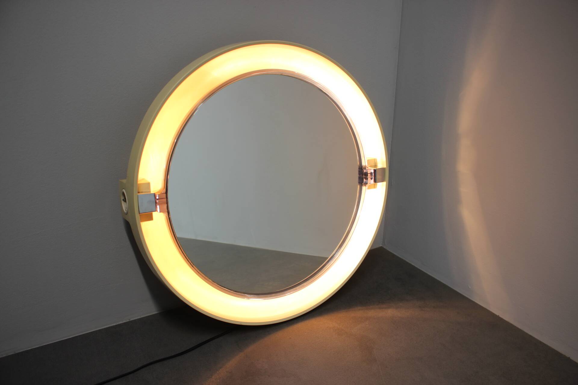 Mid-Century Allibert Illuminated Adjustable Wall Mirror, Germany, 1960s