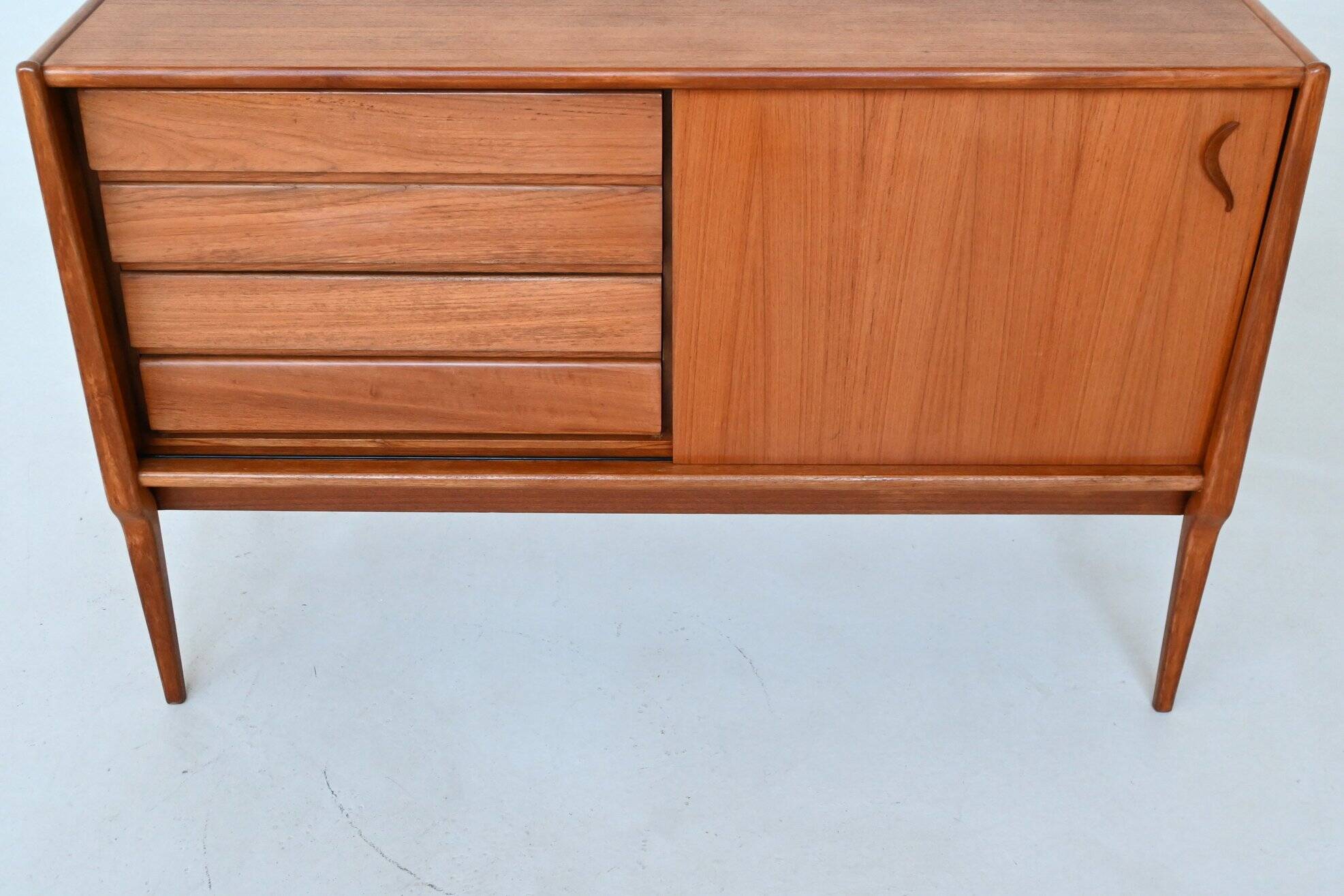 Bosteels Meubelen unique small sideboard in walnut Belgium 1970