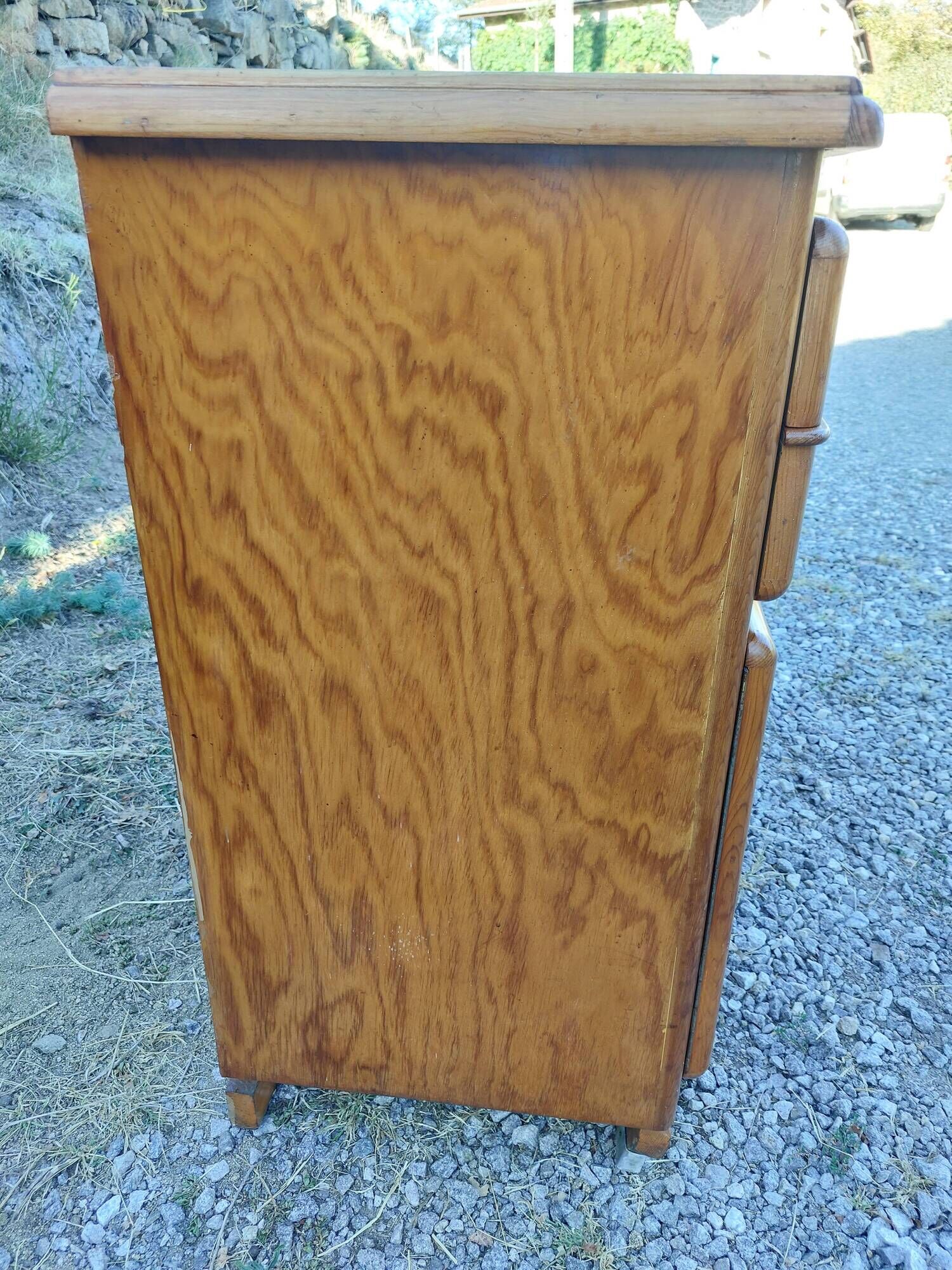 Mado buffet, asymmetrical doors, metal, floral top, vintage