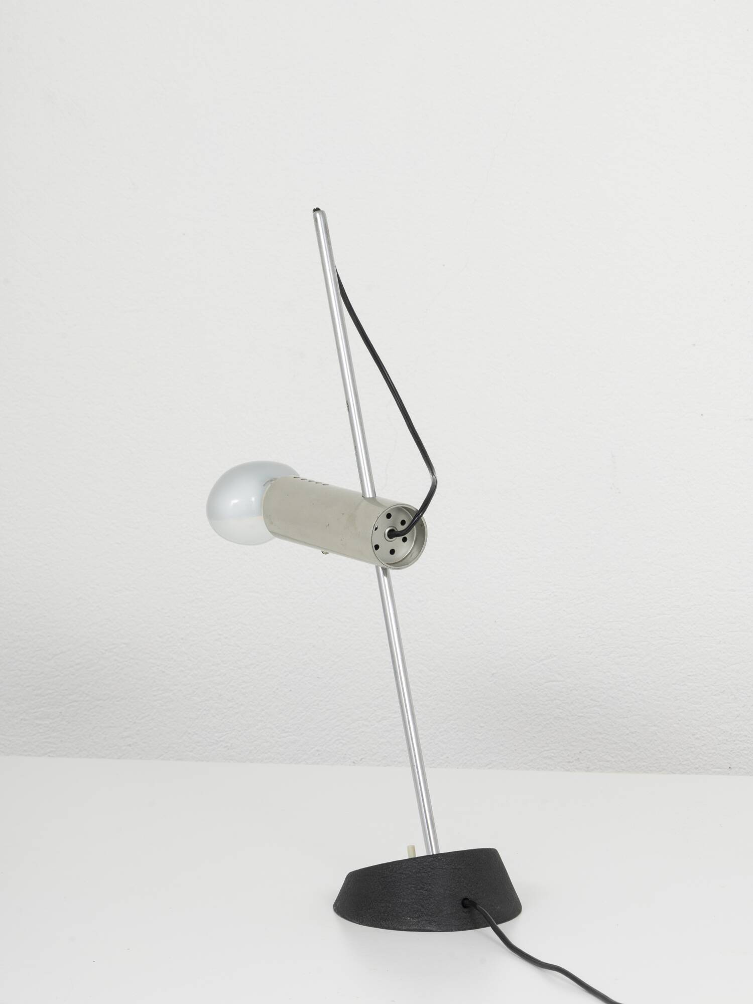 Gino Sarfatti table lamp model 566, Arteluce, 1960s