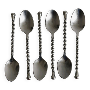 6 cuillères en métal