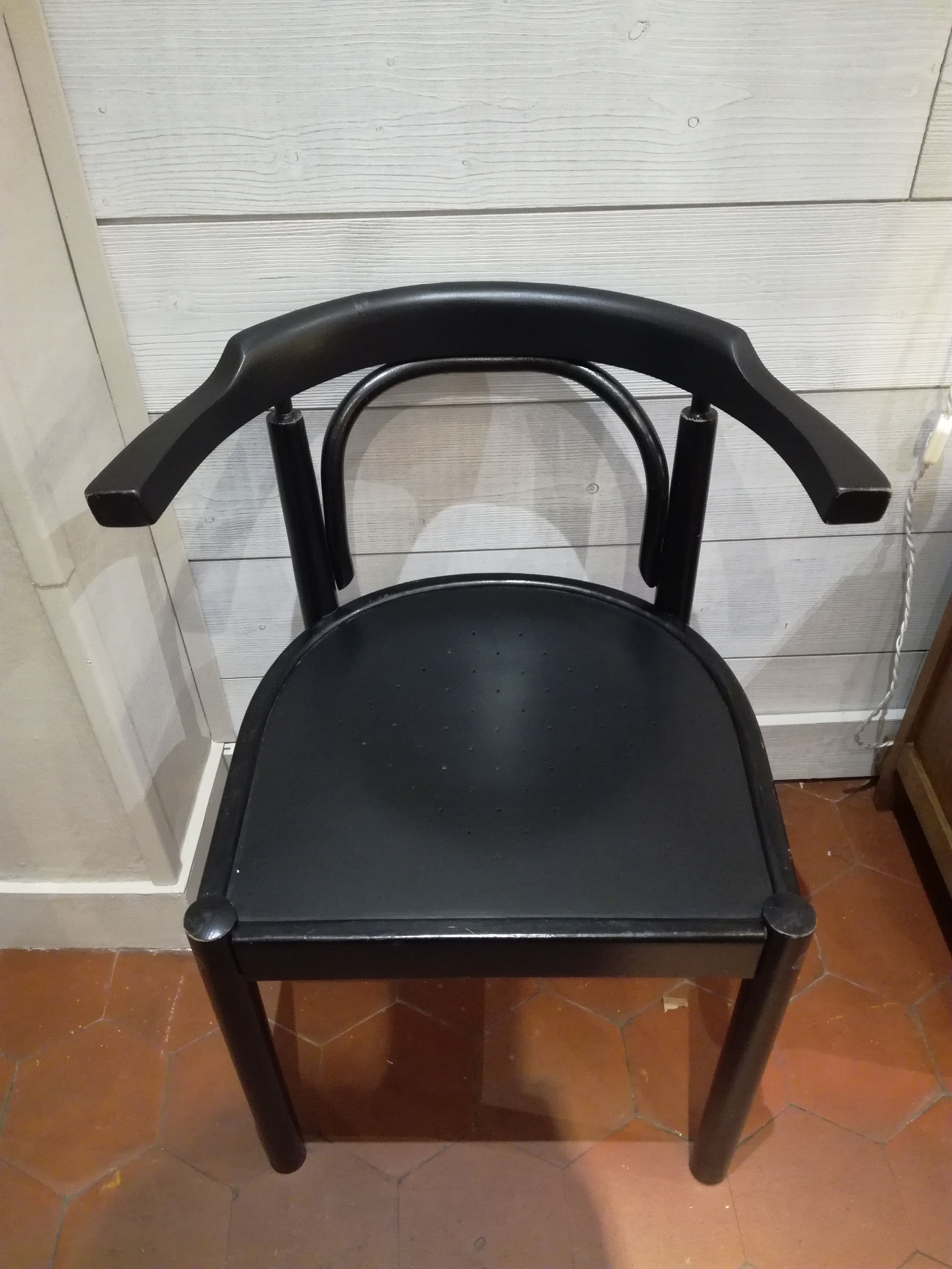 Black bistrot chair