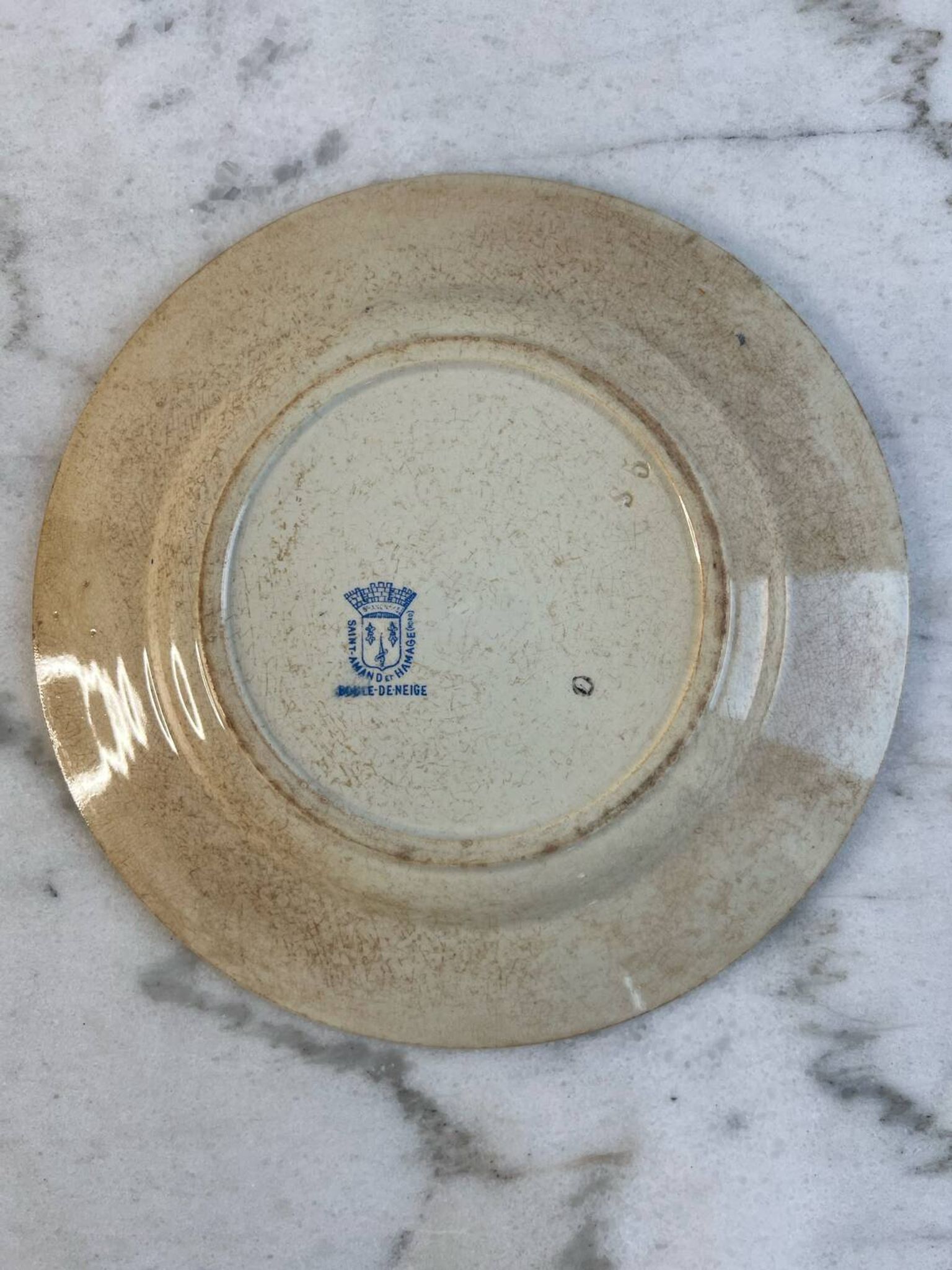 2 assiettes plates terre de fer boule de neige St Amand