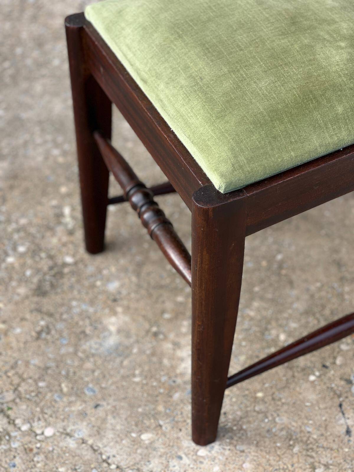 6 numbered French Art Deco chairs, 1940