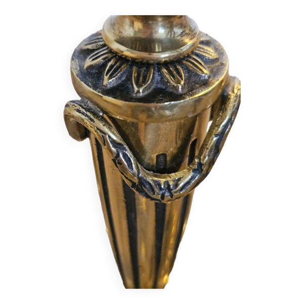 Lustre en bronze à 3 bras de lumière de style Louis XV