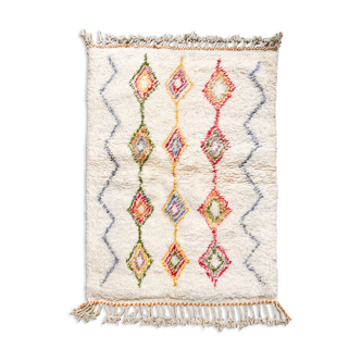 Tapis berbère marocain azilal écru à losanges colorés 161x118cm