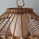 Suspension en rotin vintage
