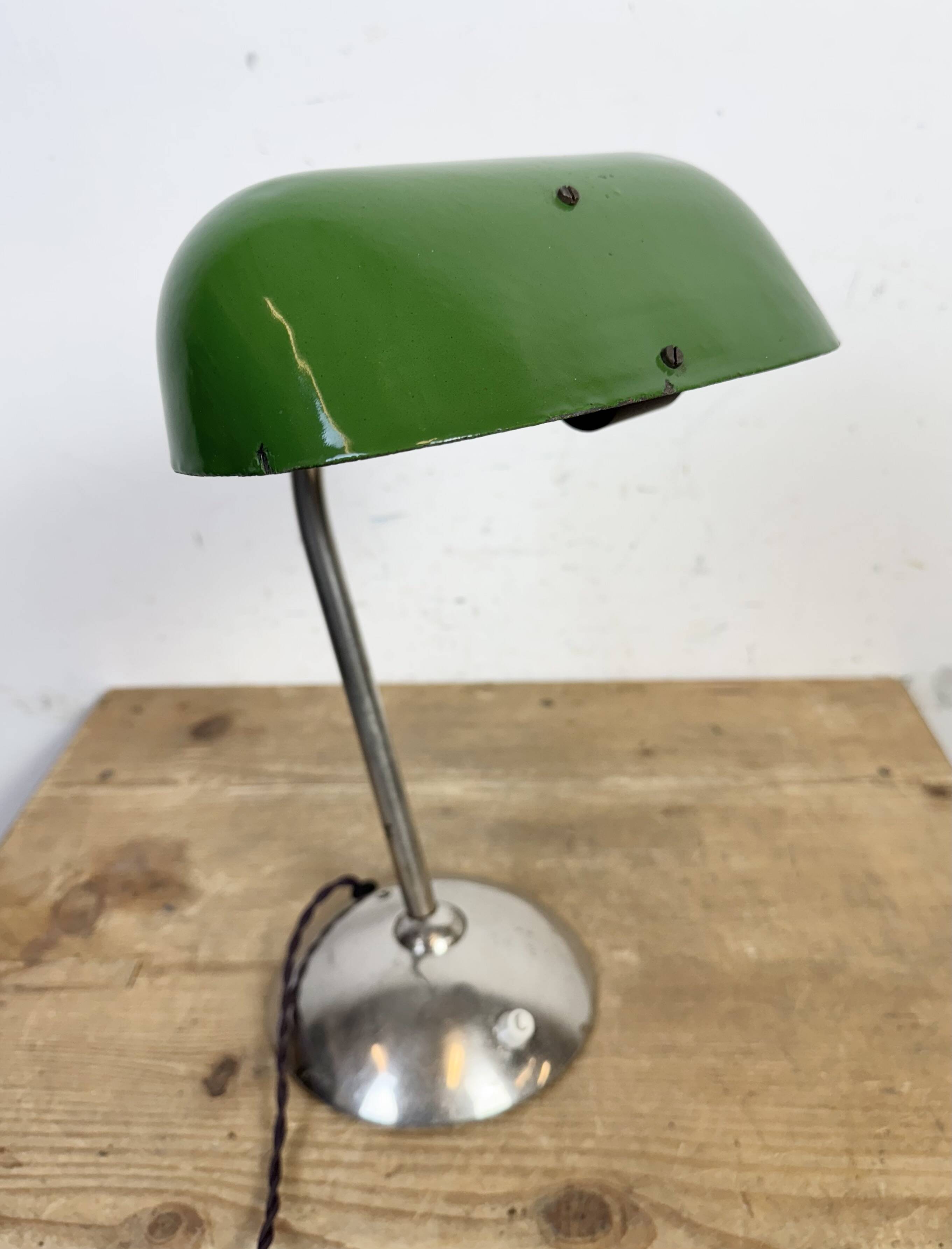 Vintage Green Enamel Bankers Table Lamp, 1950s