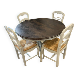 Round dining table and chairs set