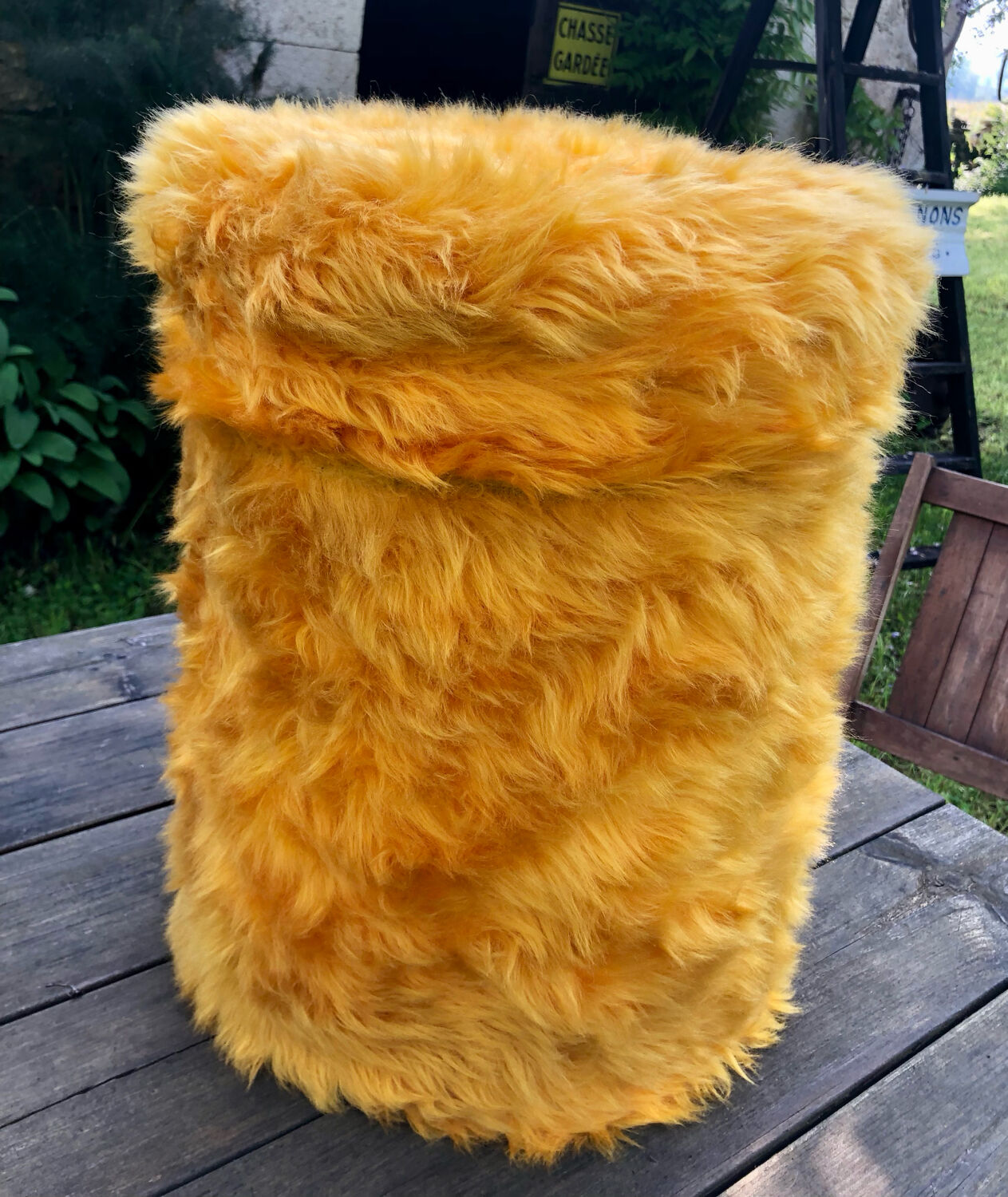 Vintage moumoute pouf