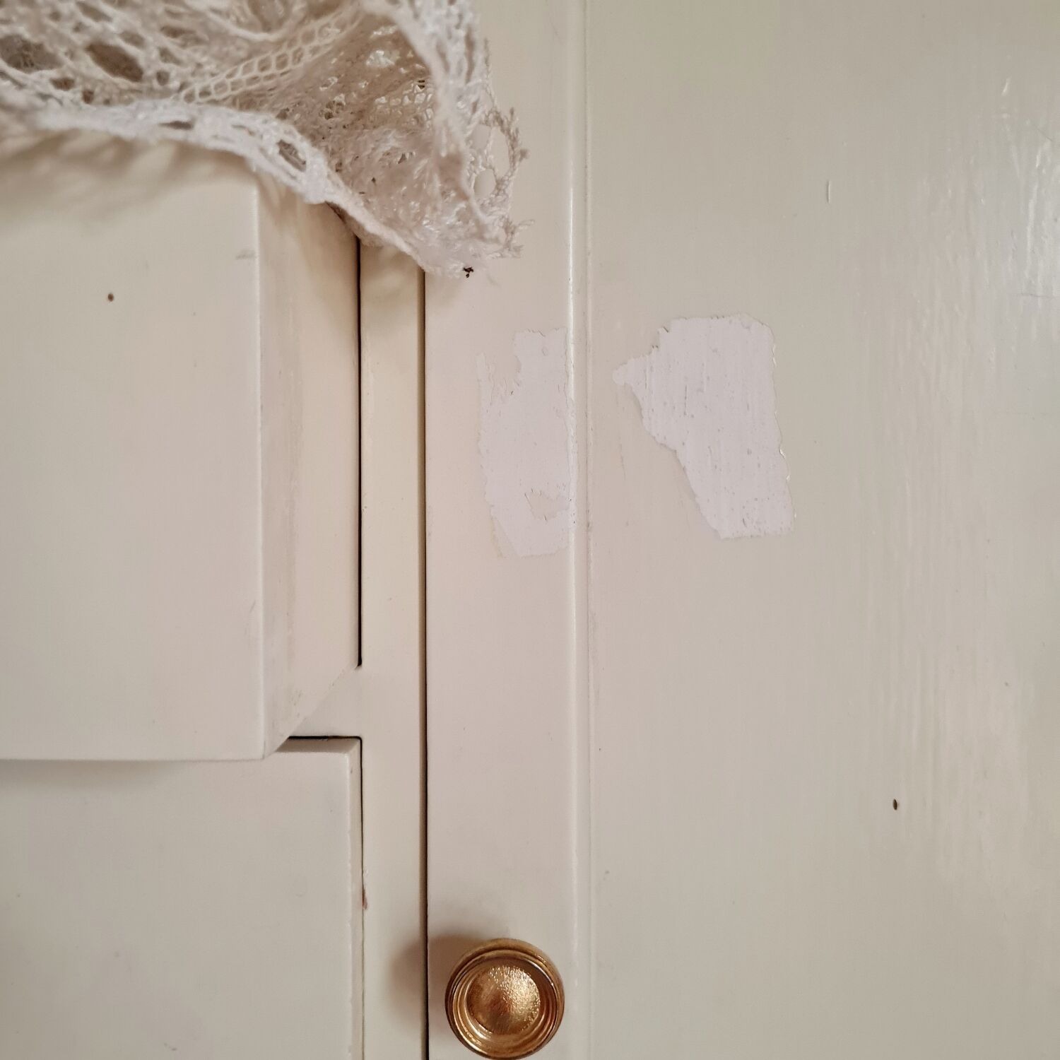 White antique medicine cabinet