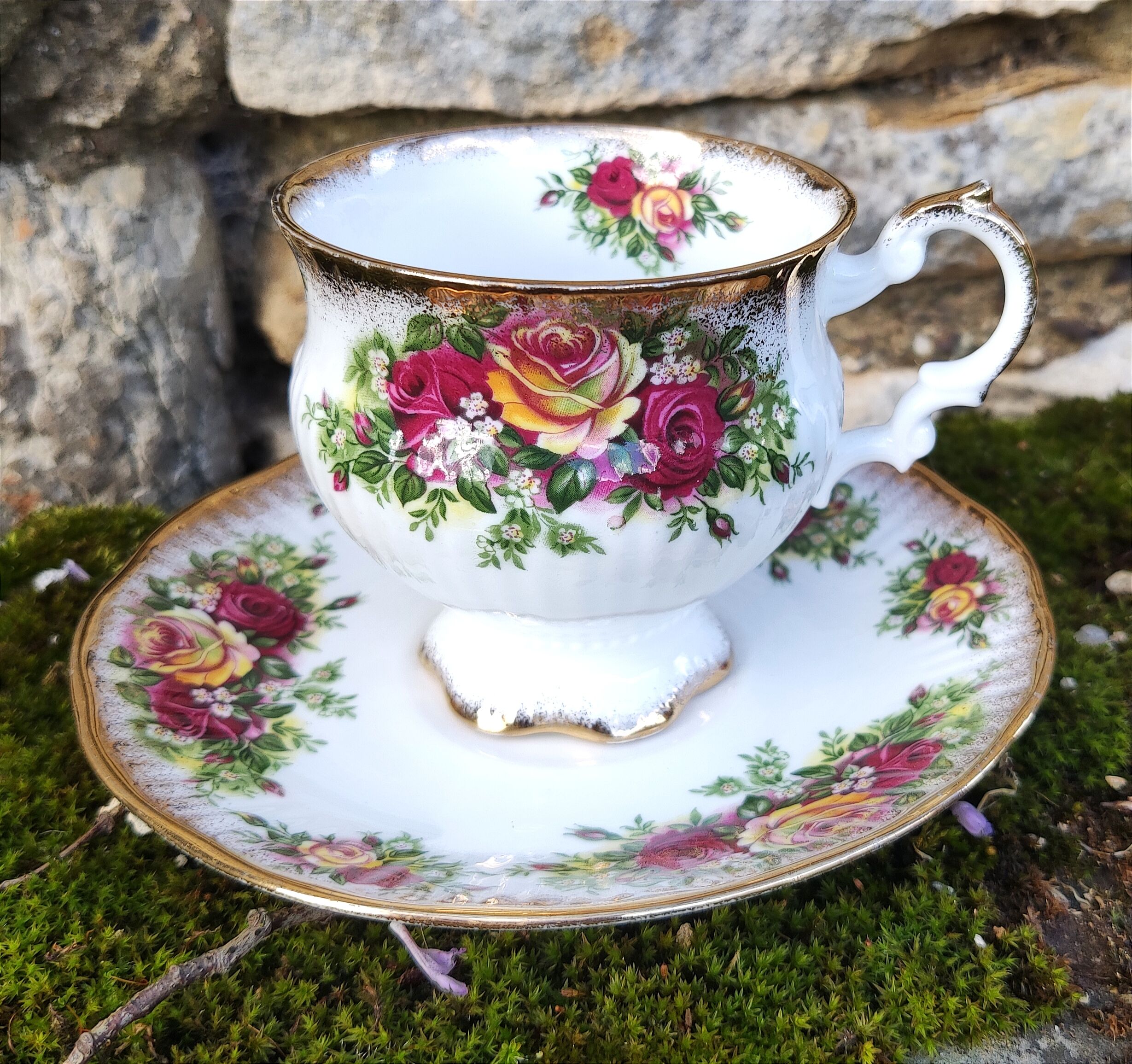English porcelain cup Elisabeth