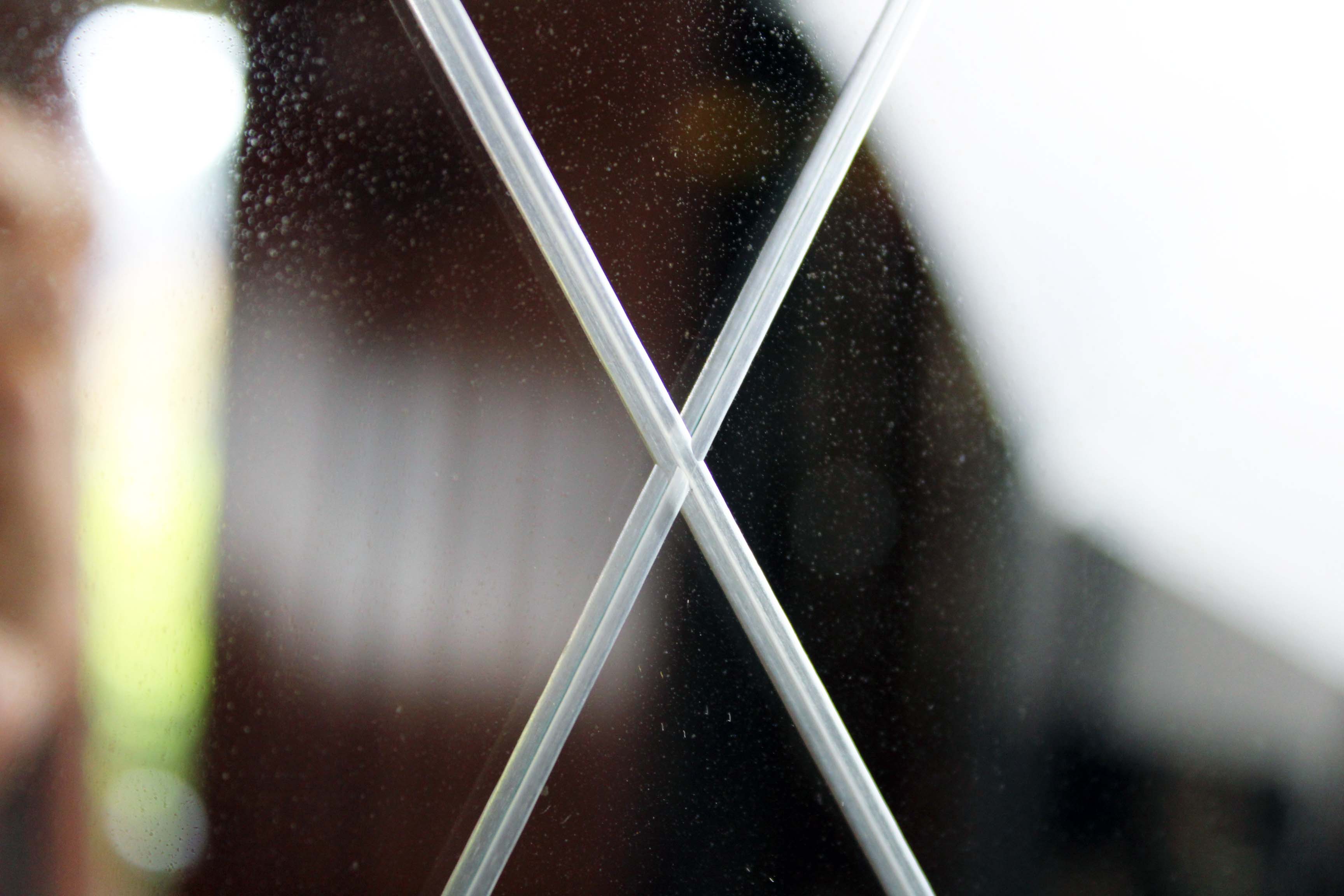 Original mirror with its engraved glass diamond pattern 52x33cm