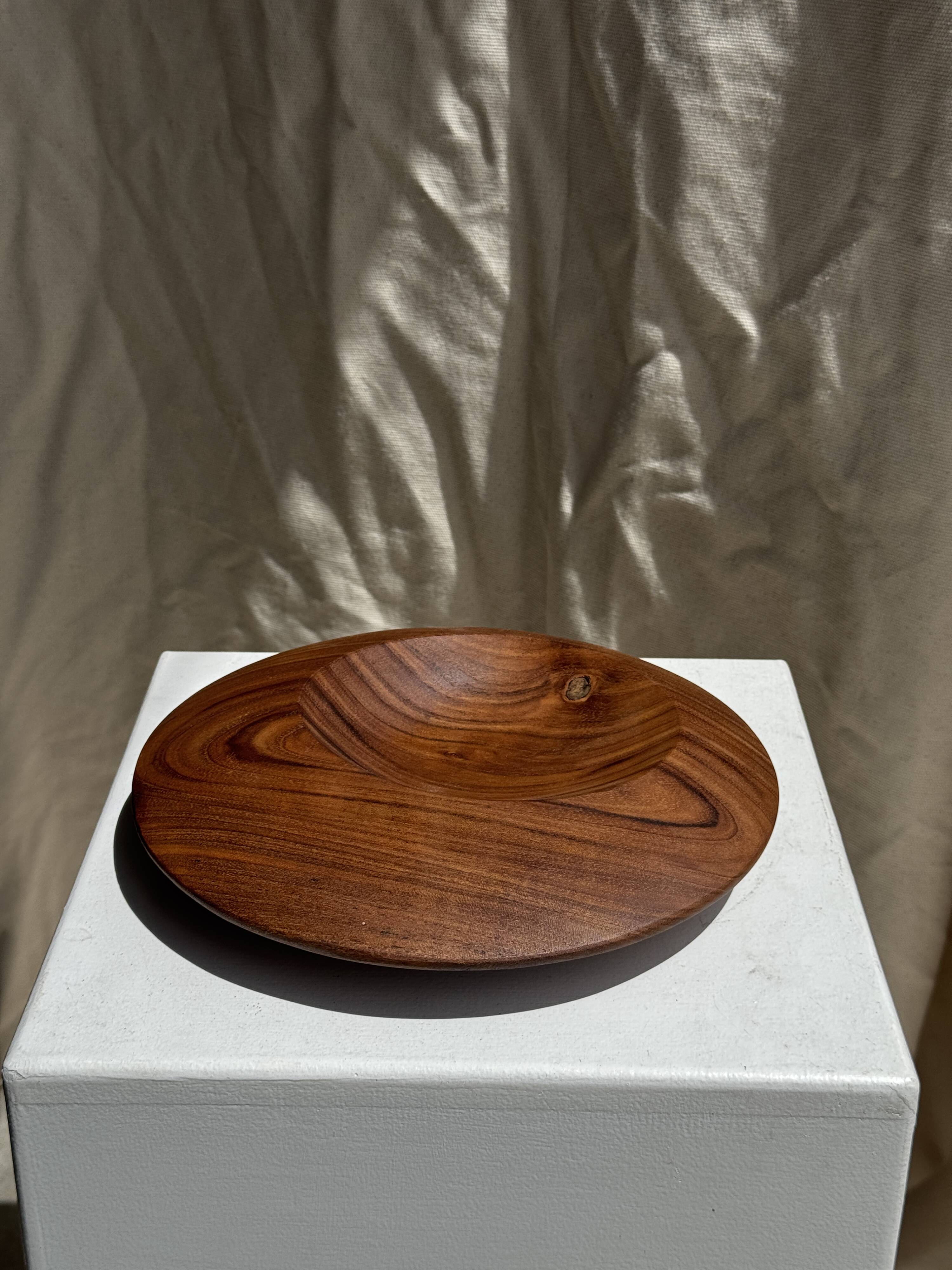 Small circular teak monoxyle pocket tray D25 H7