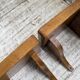 Paire de chevets muraux modernistes constructivistes