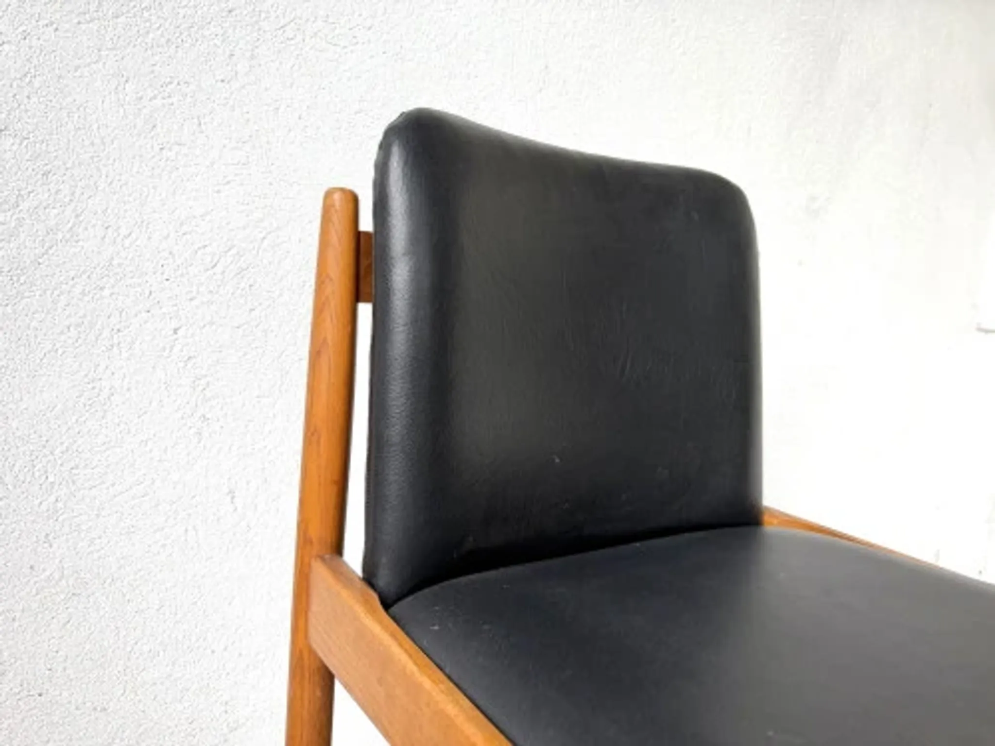 Scandinavian chair in beech and black faux leather, 1960s